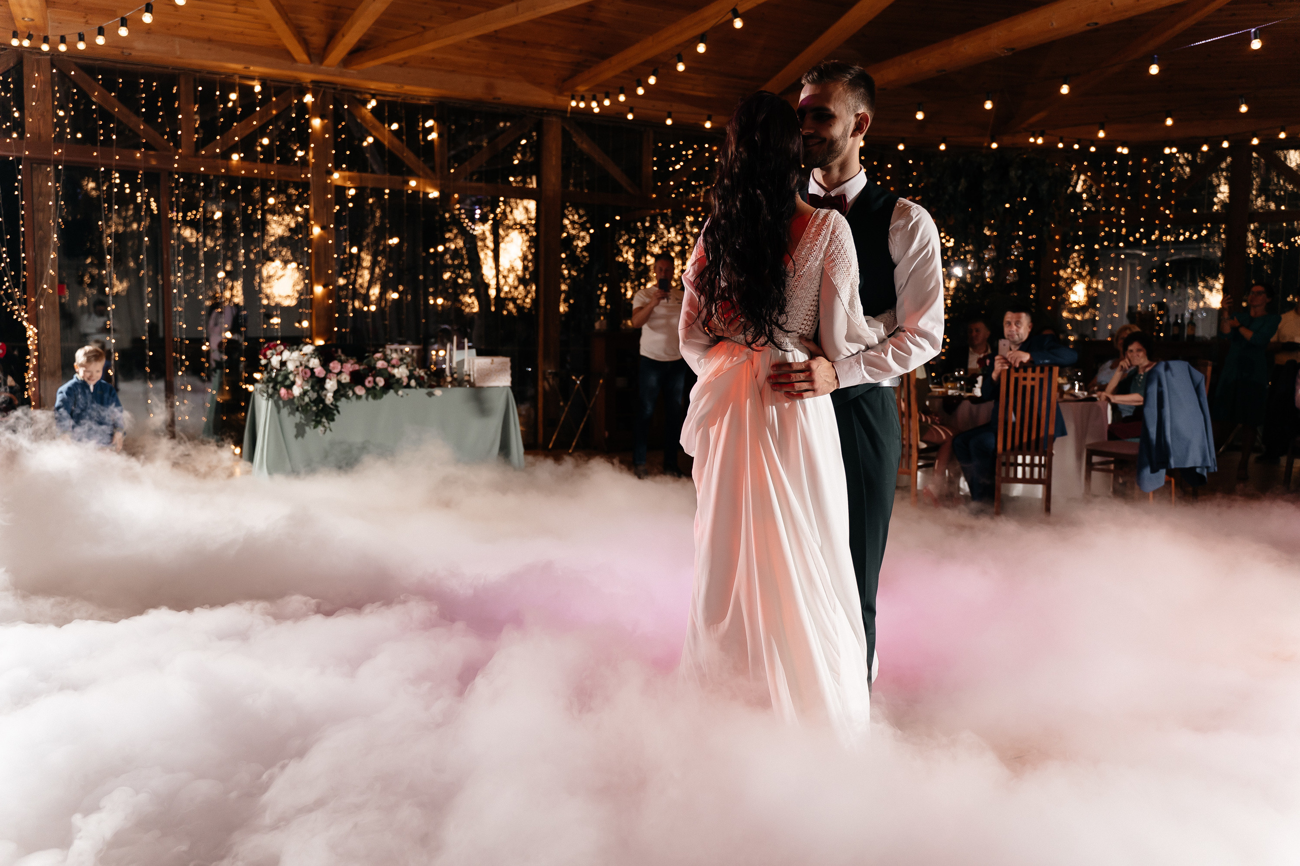 Артур и Ульяна. Павел Мерк. Стильная свадебная фотография