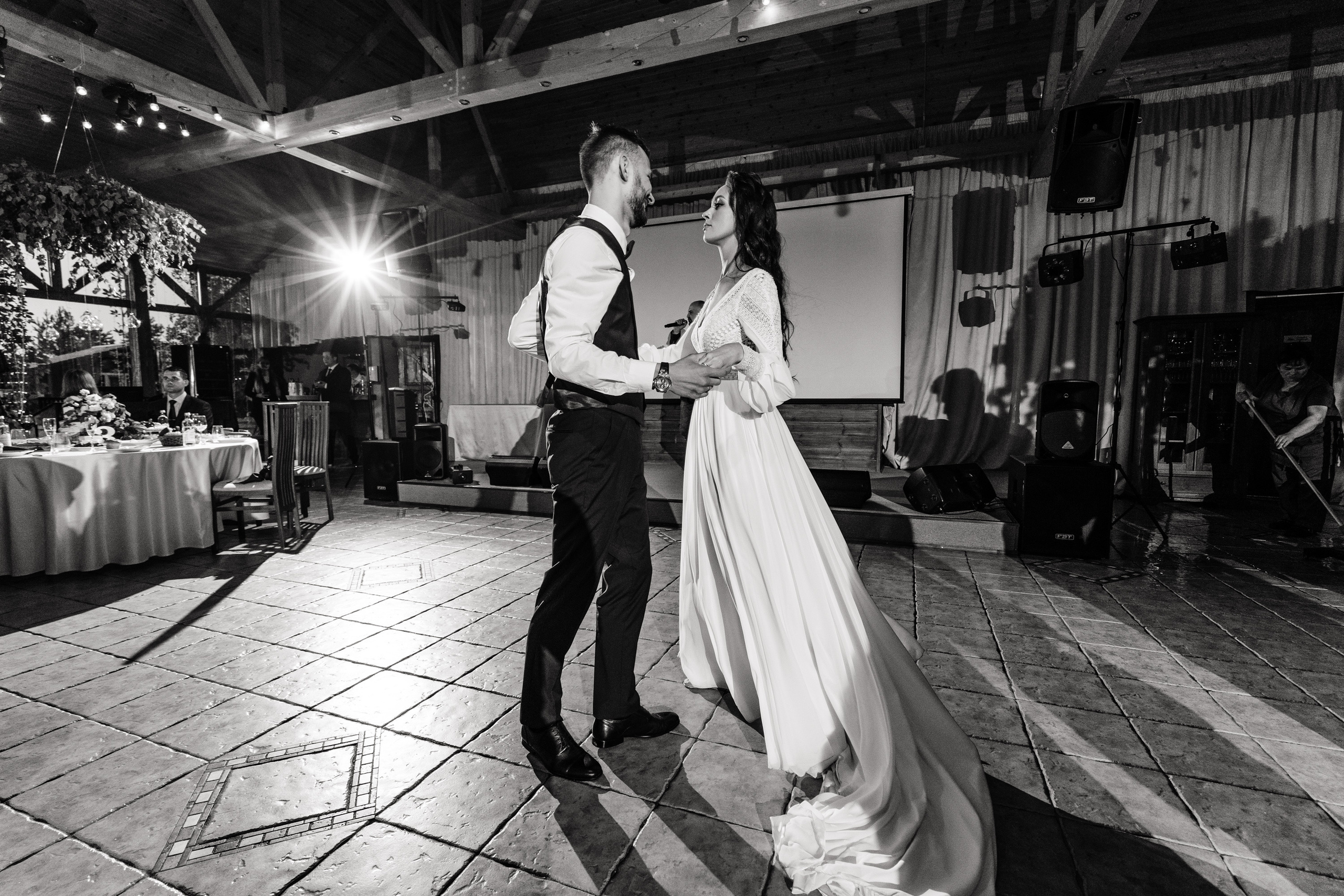 Артур и Ульяна. Павел Мерк. Стильная свадебная фотография