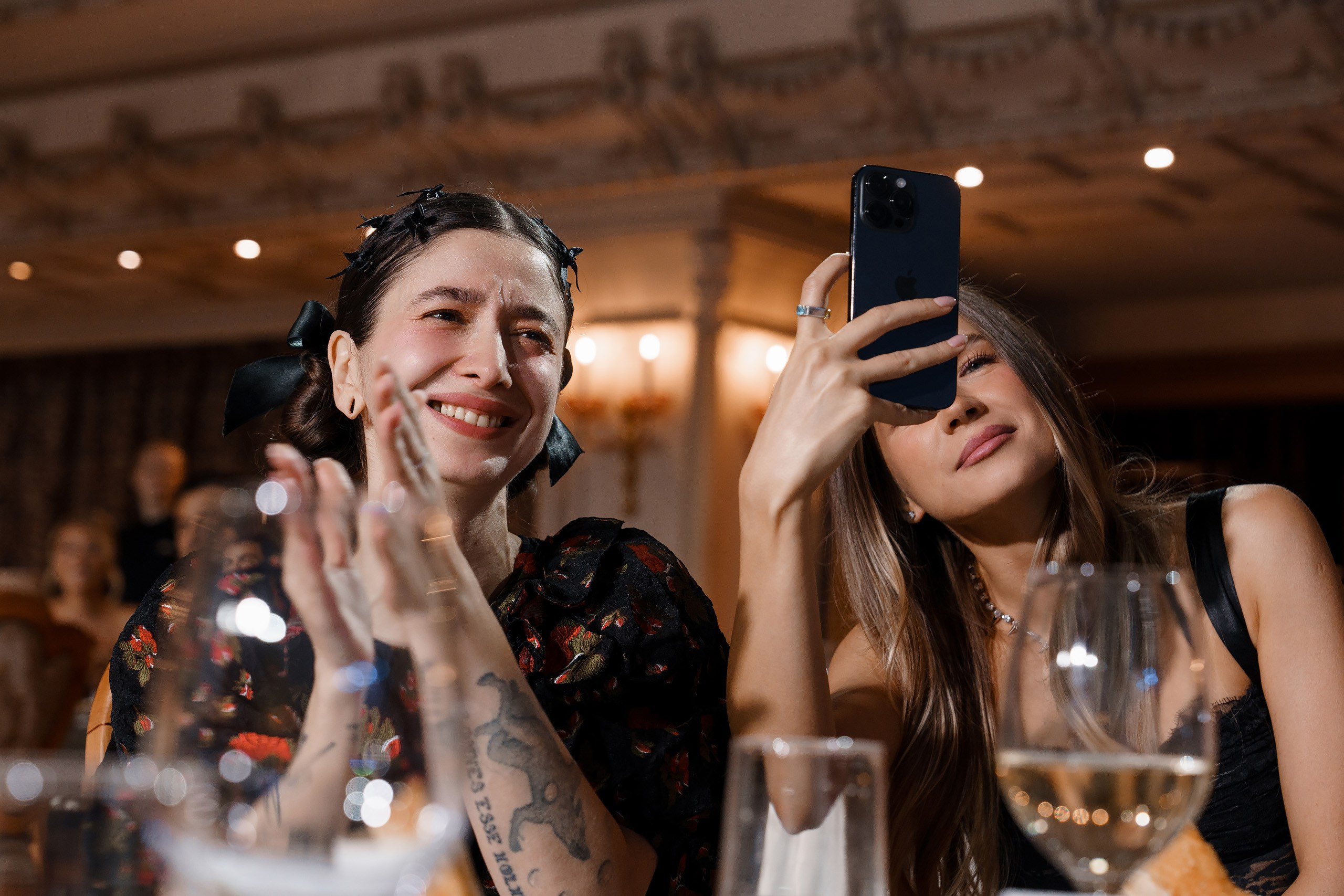 Эмоциональная свадебная фотосъемка в концертном зале Veneziano. Саша Потапкин Фотограф. Сочи, Екатеринбург, Москва