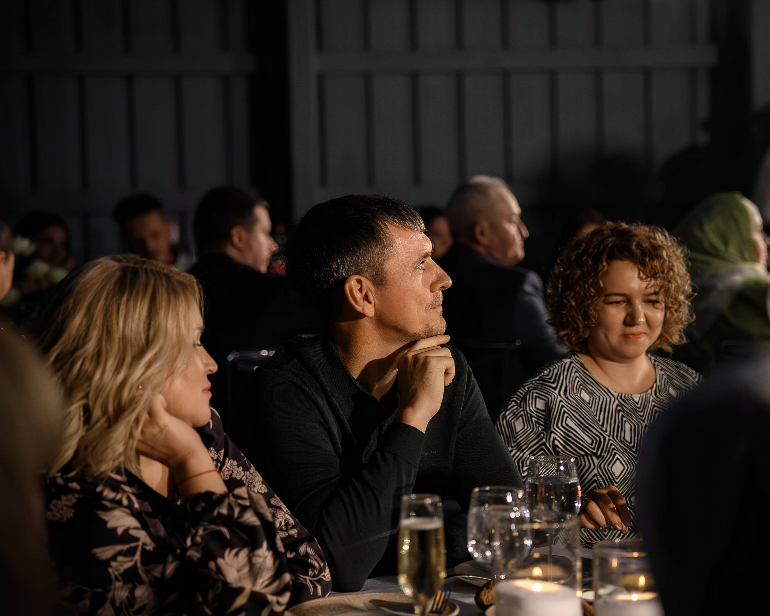 Альбина | Тимур (банкет+регистрация). Свадебный и семейный фотограф в Казани Диана Портнова