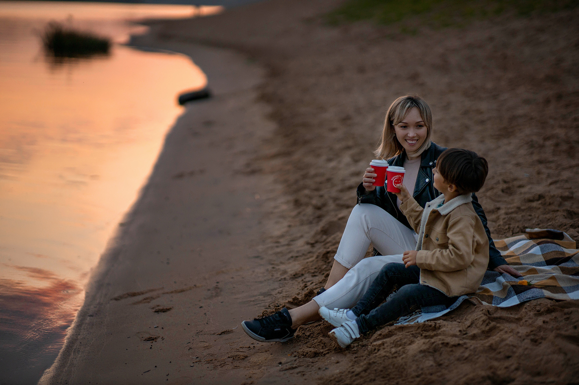 Прогулка на закате с Адамом и Оксаной. Детский и семейный фотограф в Твери Ольга Крестьянинова