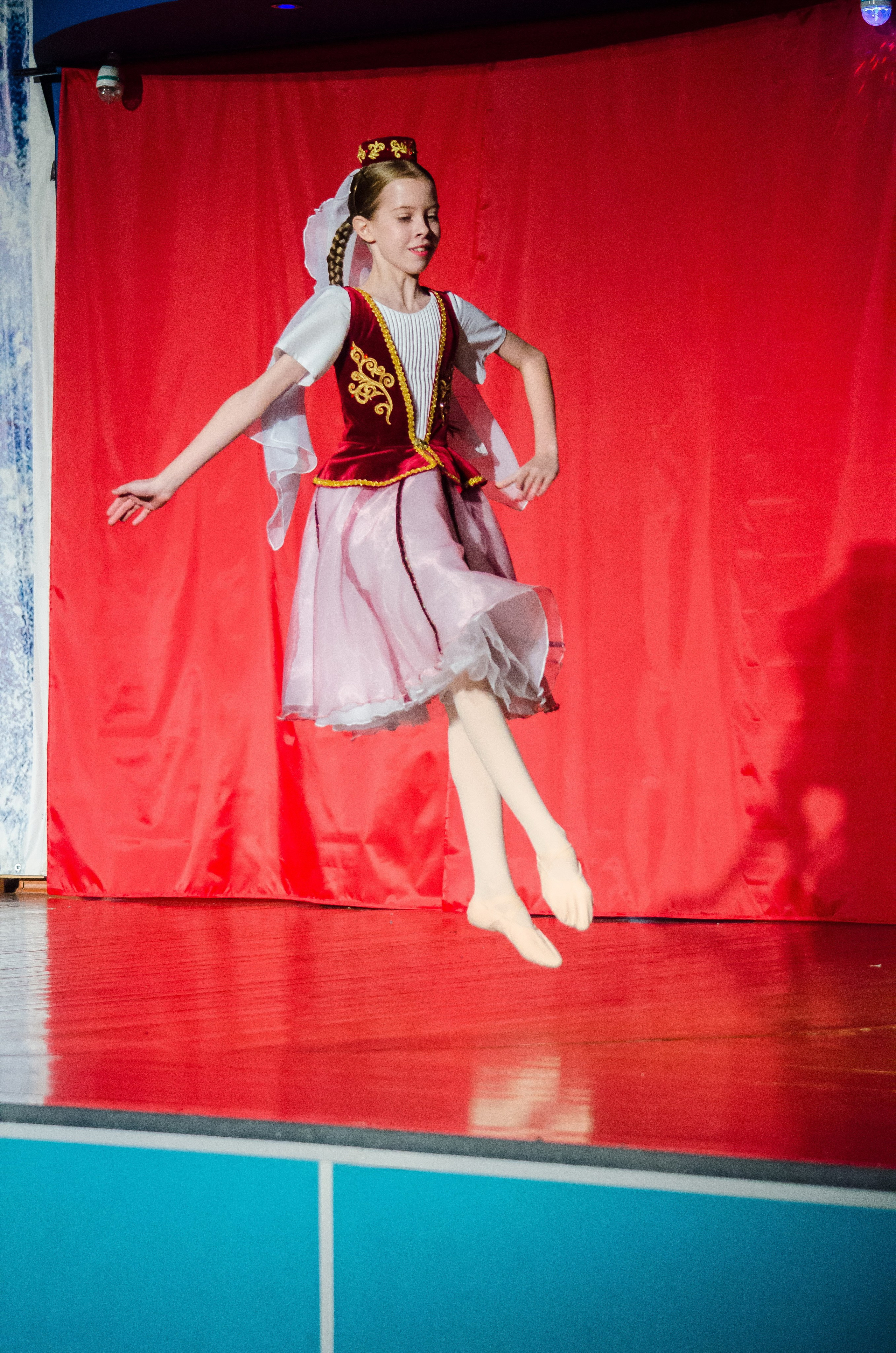 14 декабря, г. Омск. Золотое яблочко