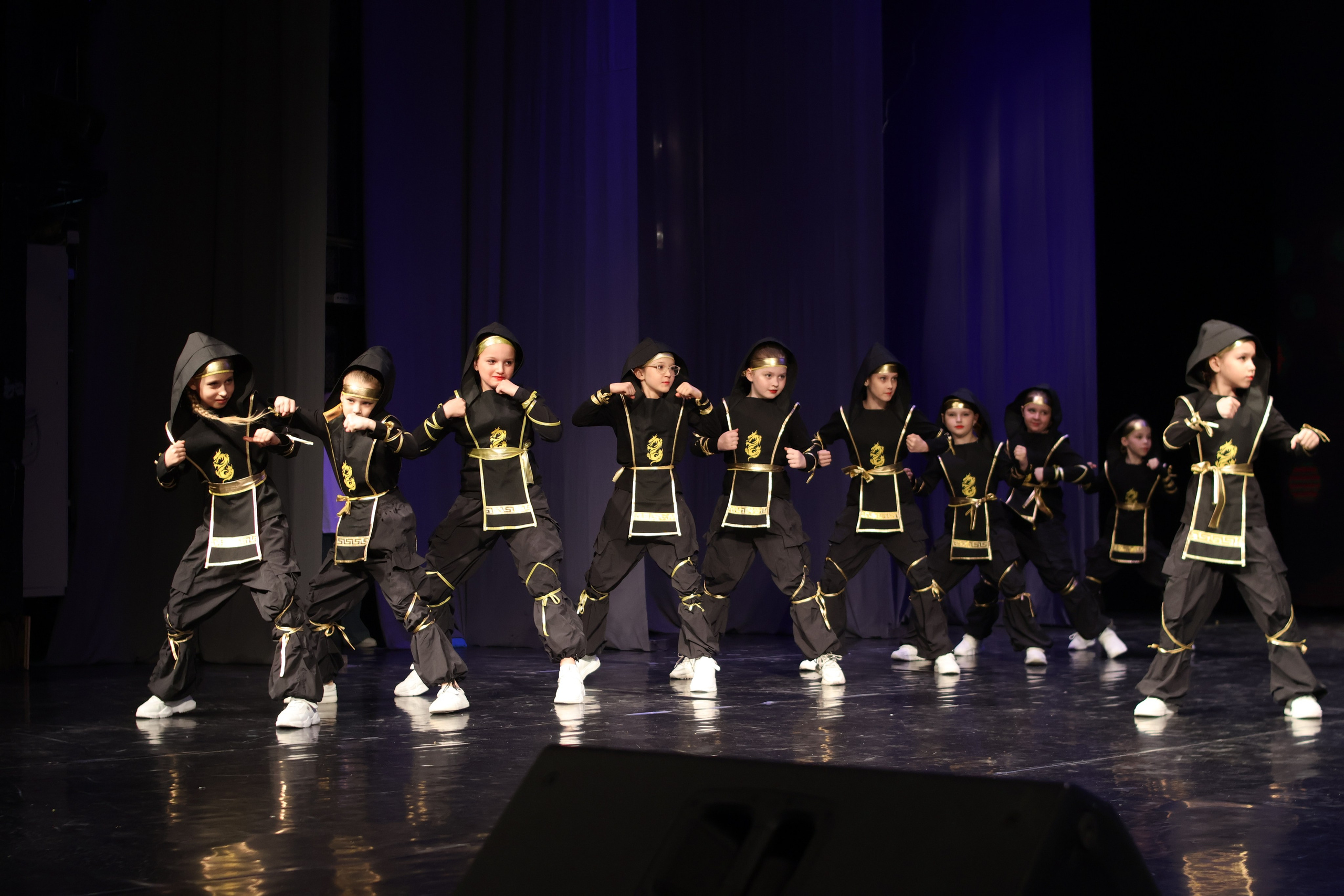 13 апреля, г. Томск. Золотое яблочко