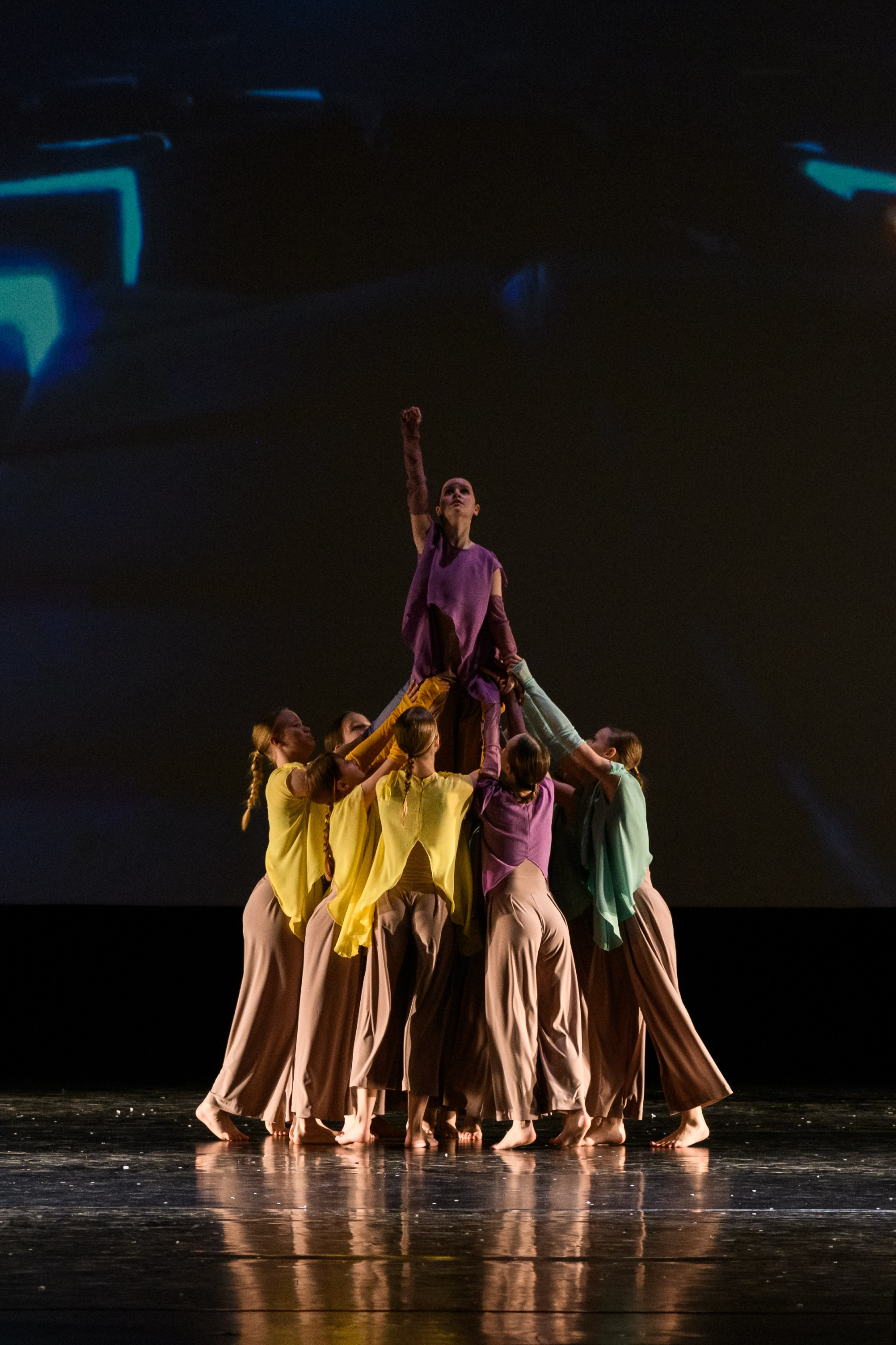 23 апреля, часть 2, БКЗ Октябрьский, г. Санкт-Петербург. Золотое яблочко