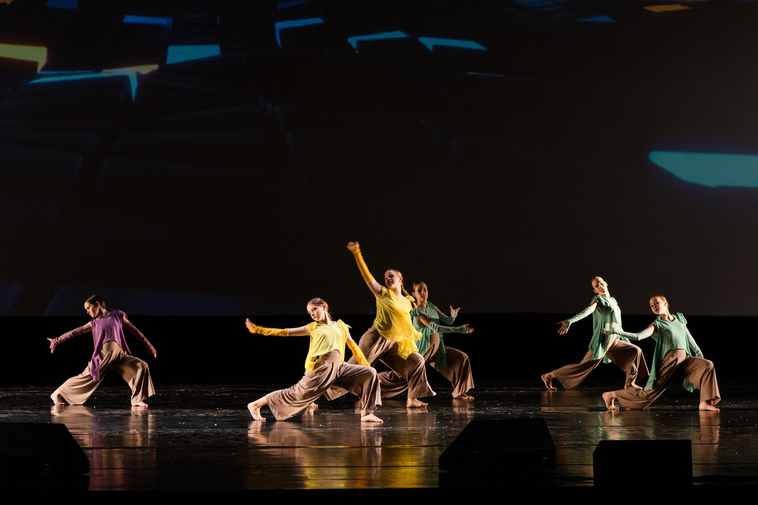 23 апреля, часть 2, БКЗ Октябрьский, г. Санкт-Петербург. Золотое яблочко