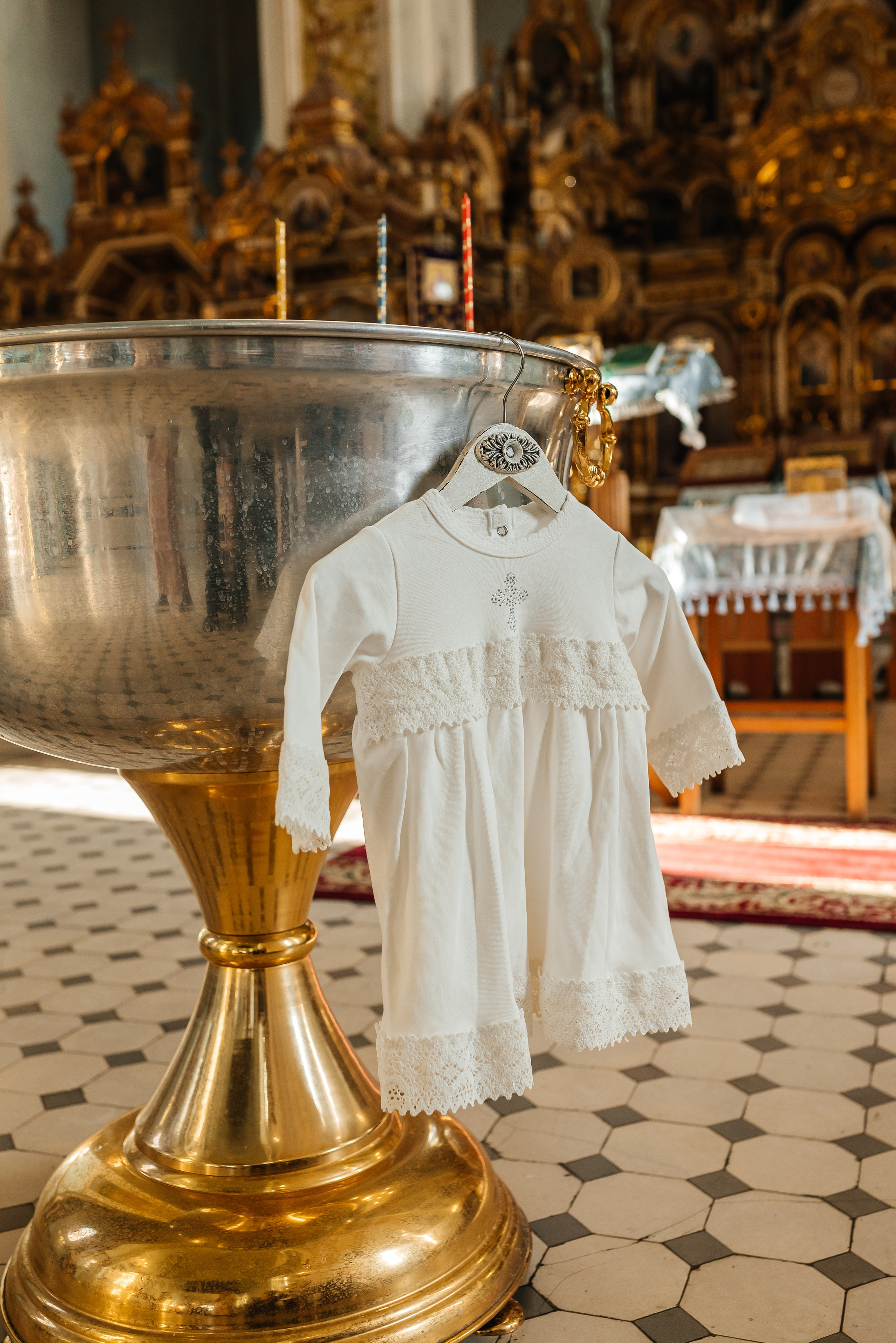 Крещение в Храме Успения Пресвятой Богородицы Гундоровский. Фотограф в Каменске-Шахтинском и парке Лога Ольга Сагал
