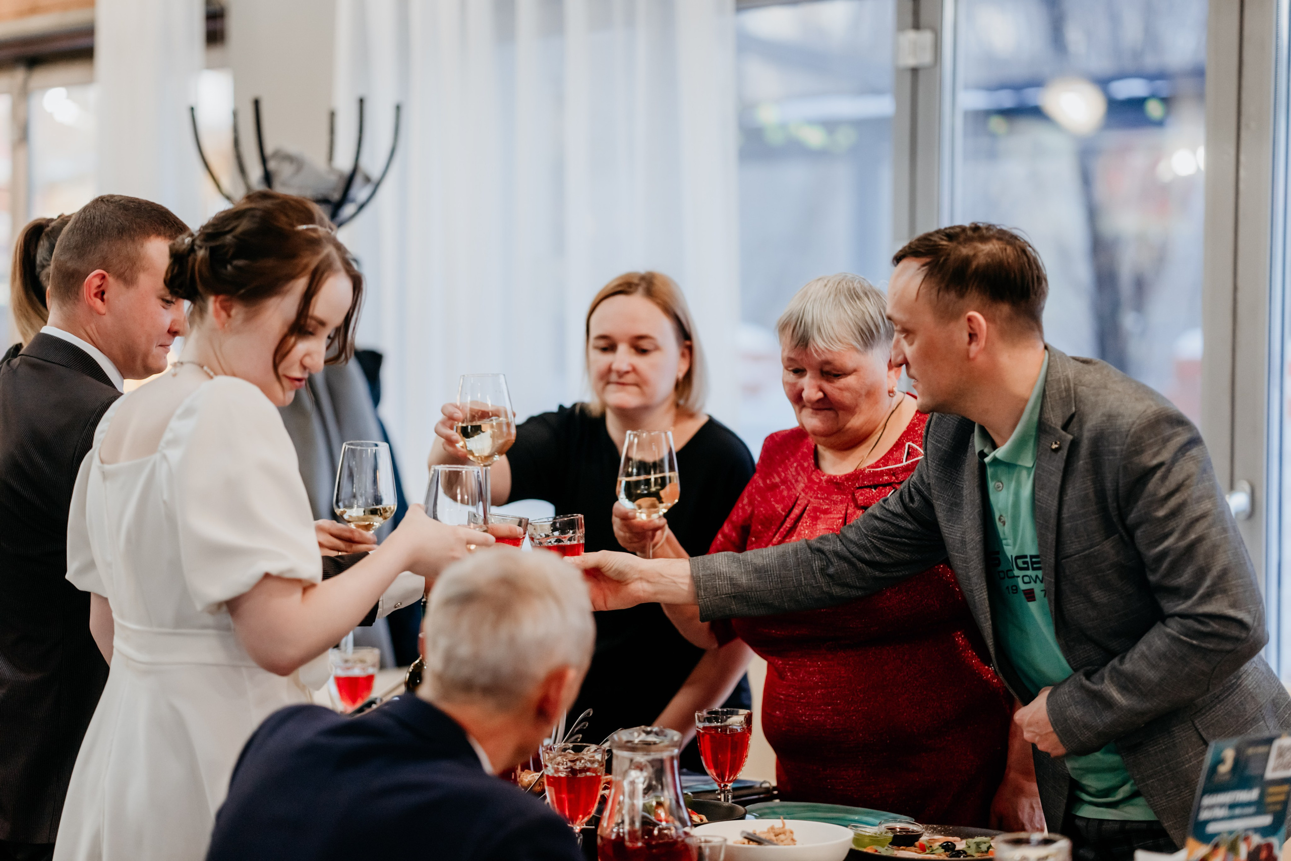 Свадебный банкет Артема и Дарьи. Ресторан «Вояж». Фотограф в Улан-Удэ. Свадебный фотограф в Улан-Удэ