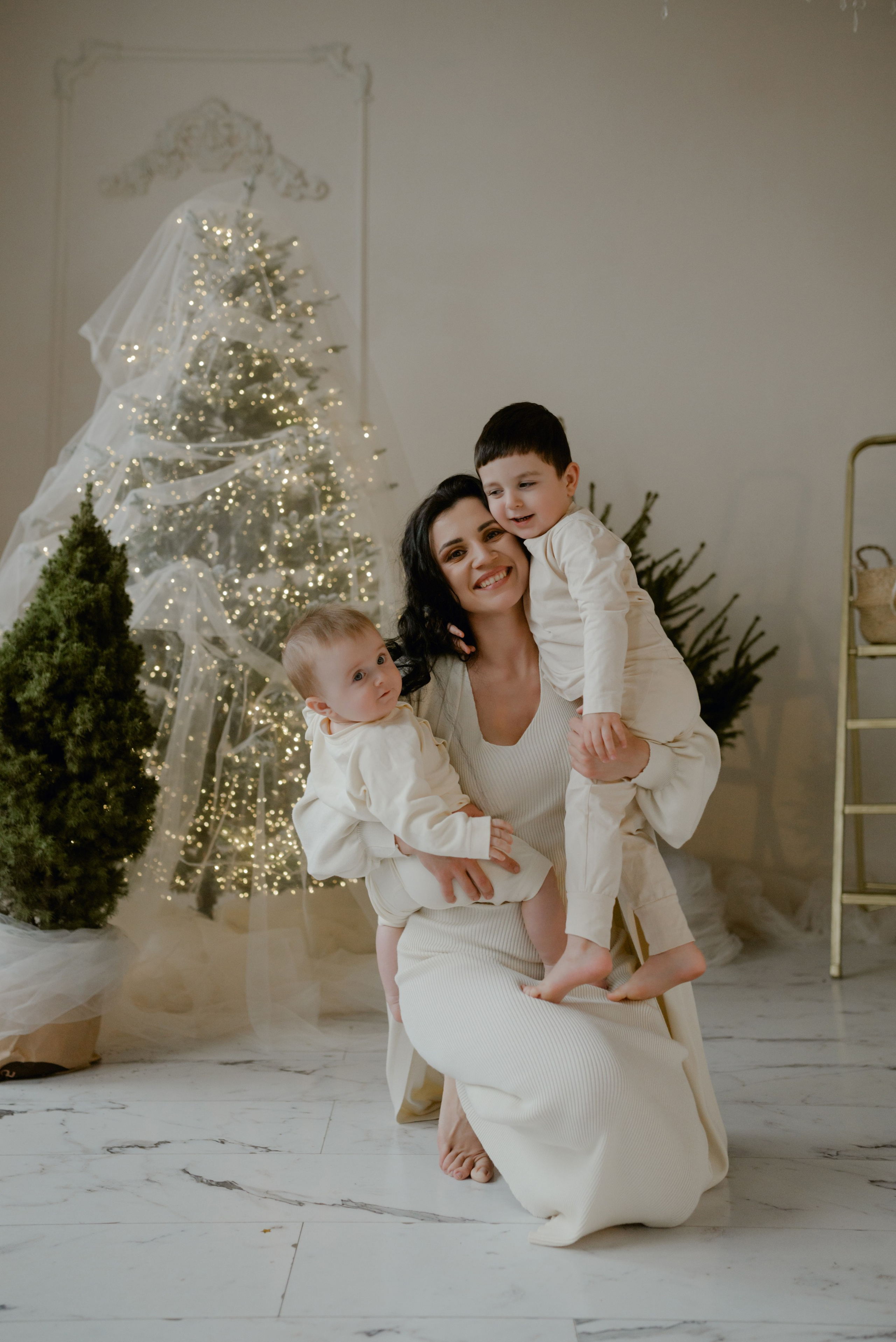 Екатерина, Тема и Ариша. Молоко студия. Свадебный фотограф в городе Минск Крохмалюк Анна