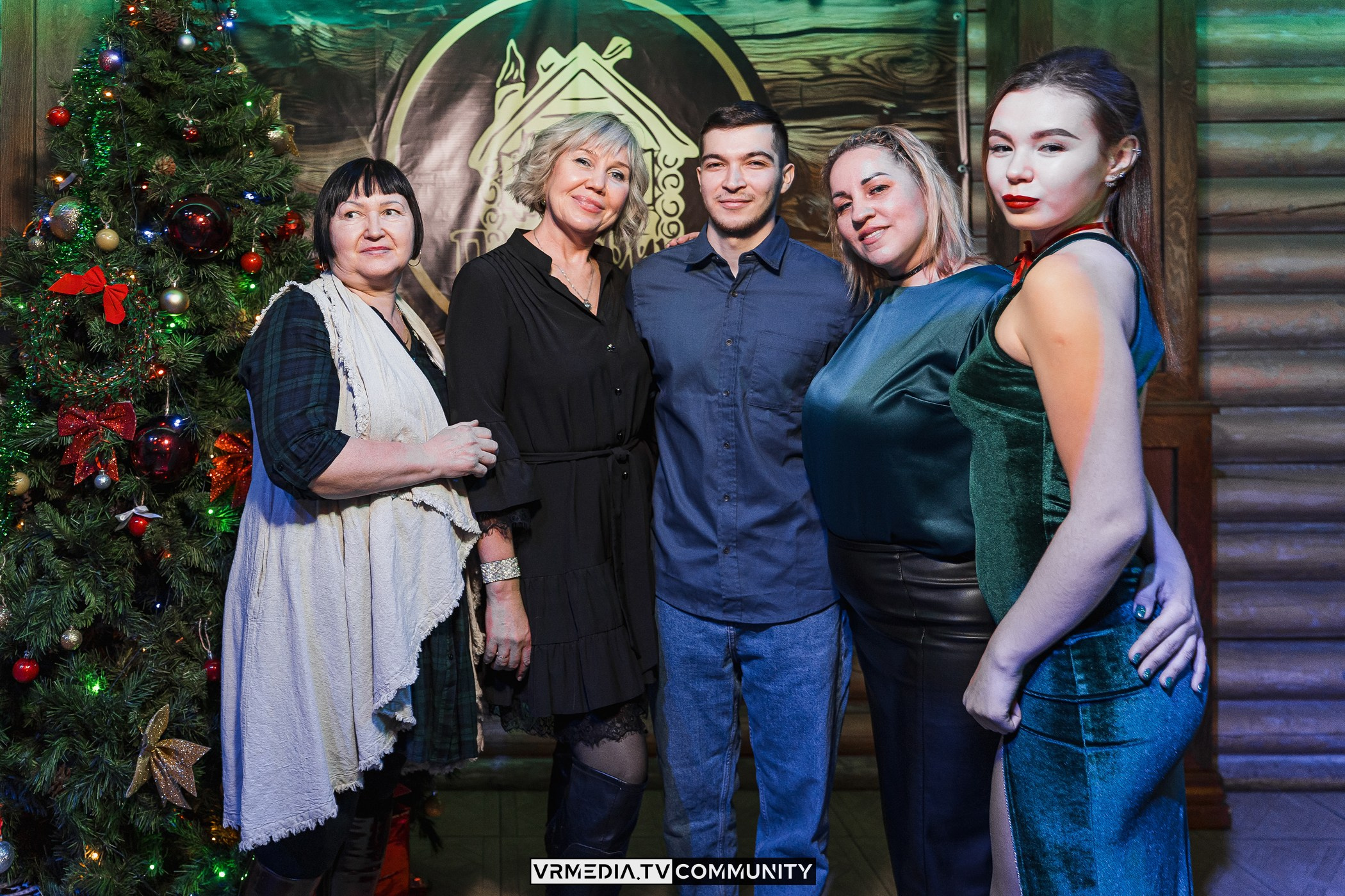 Новогодний вечер у «Петровича»