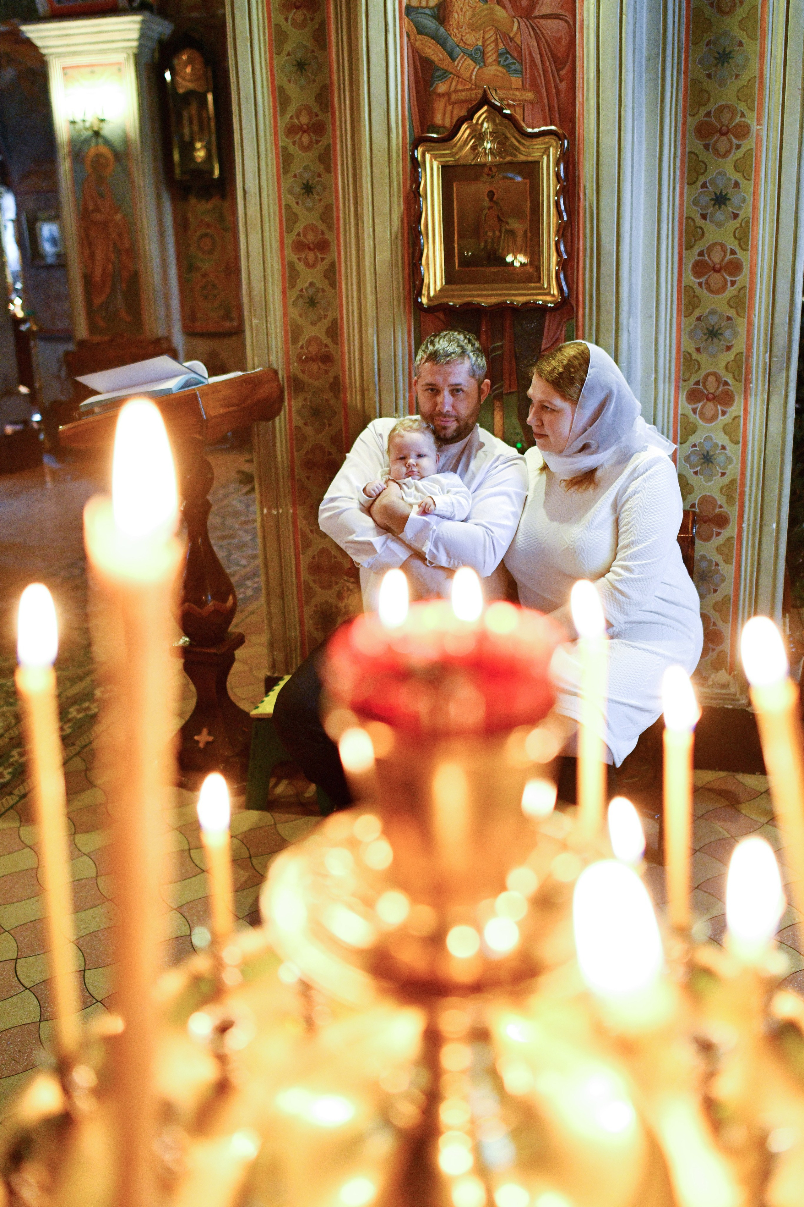 Крещение Анны. Храм преп. Зосимы и Савватия Гольяново. Фотограф Крещения и Венчания в Москве и МО