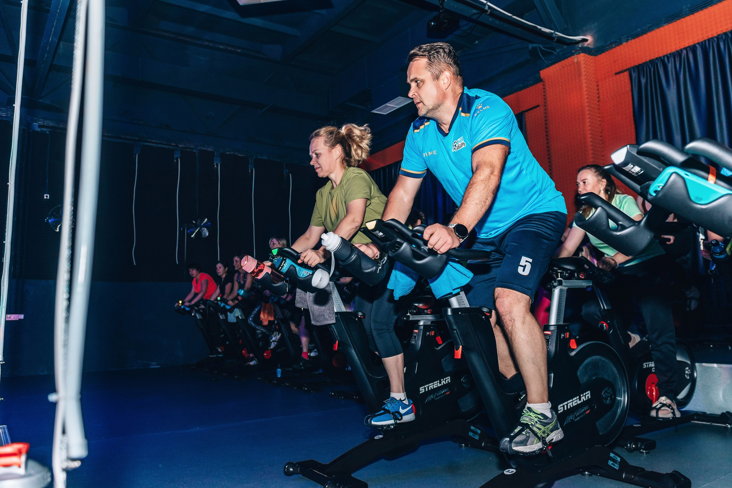 Сайкл-студия «Стрелка», заезд. Школьный, фэшн фотограф в Тюмени и в России Ирина Королева