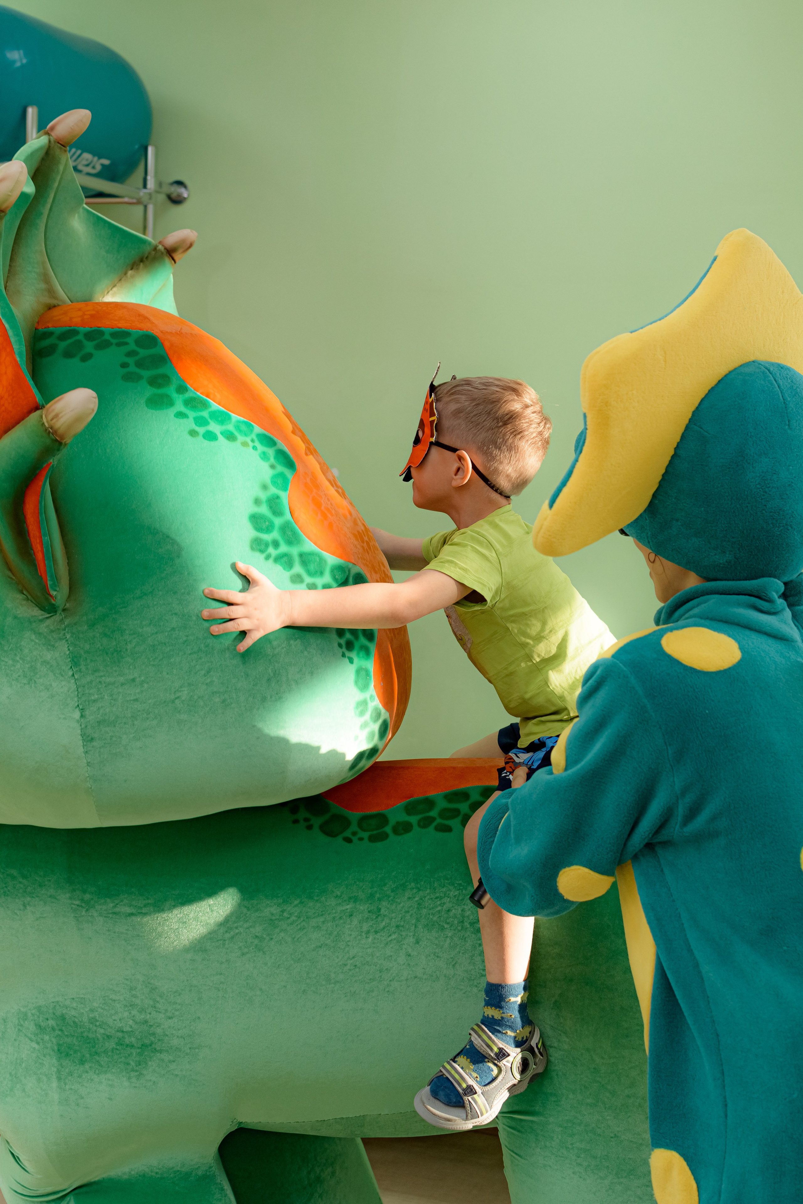 ЭМИЛЬ/HAPPY BIRTHDAY. Photokarish