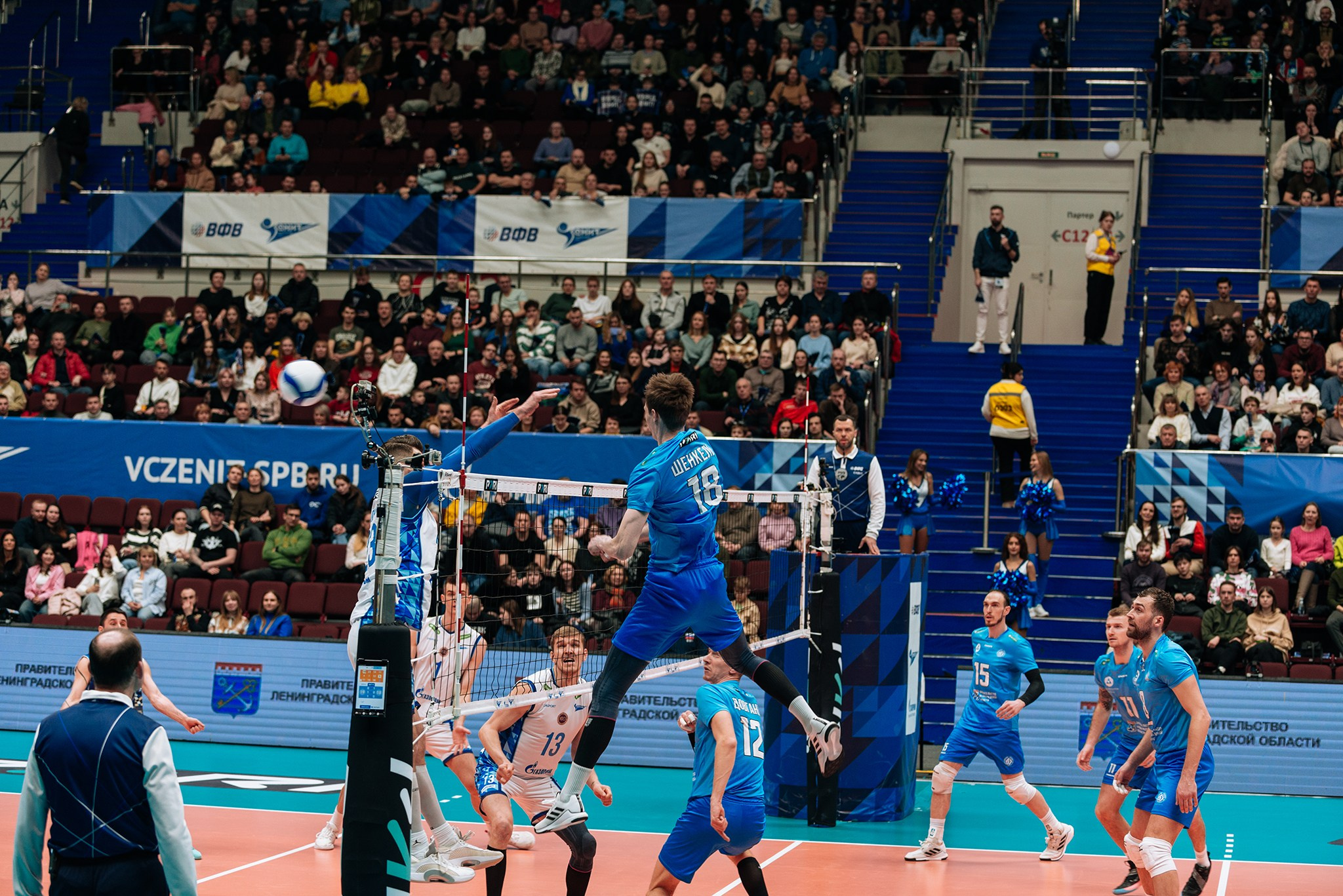Зенит — Динамо-ЛО. Чемпионат России по волейболу. Февраль 24. Репортажный фотограф в Санкт-Петербурге Анастасия Клёпова