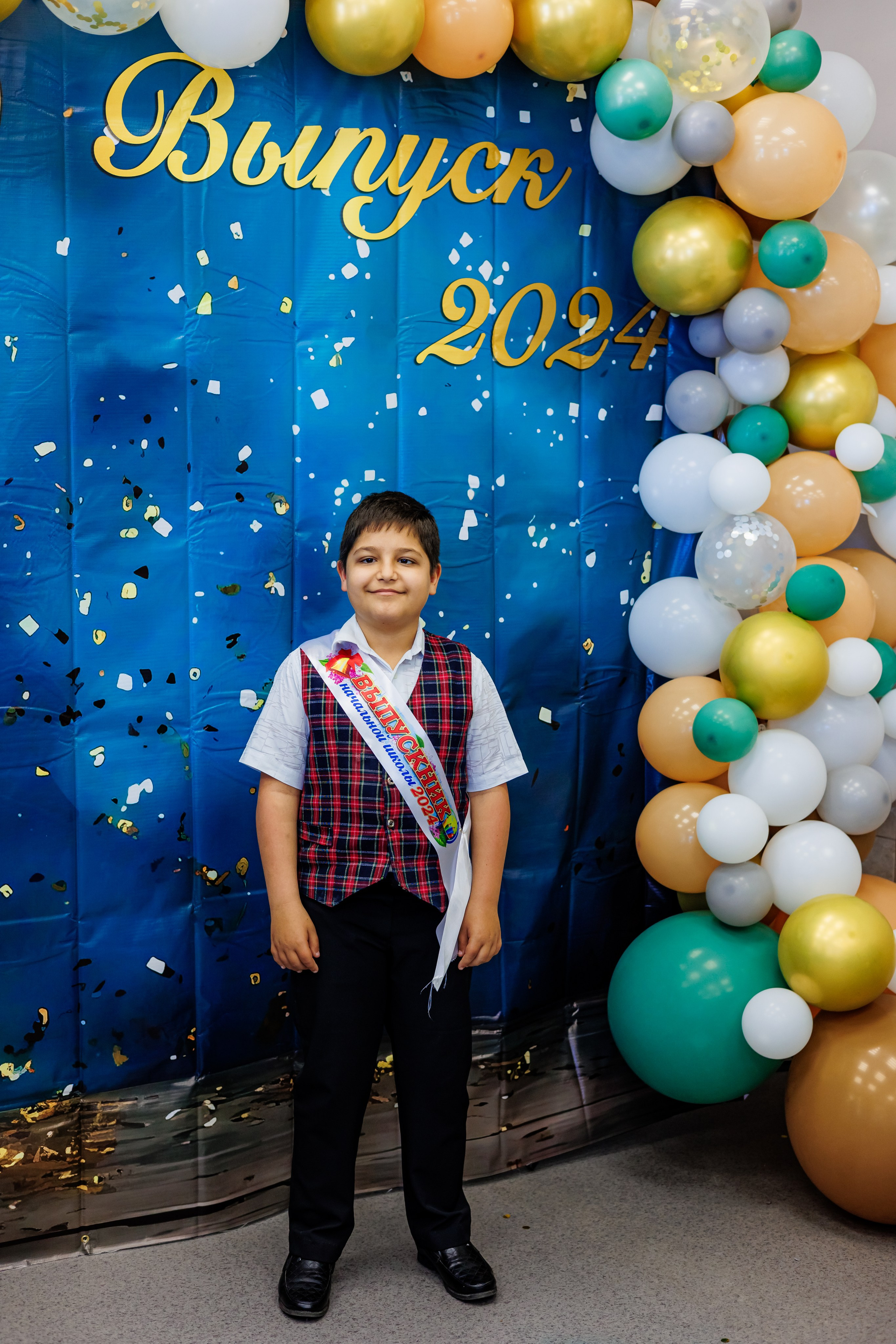 Выпуск 4а 25школа'24 год. Свадебный и семейный фотограф в Армавире