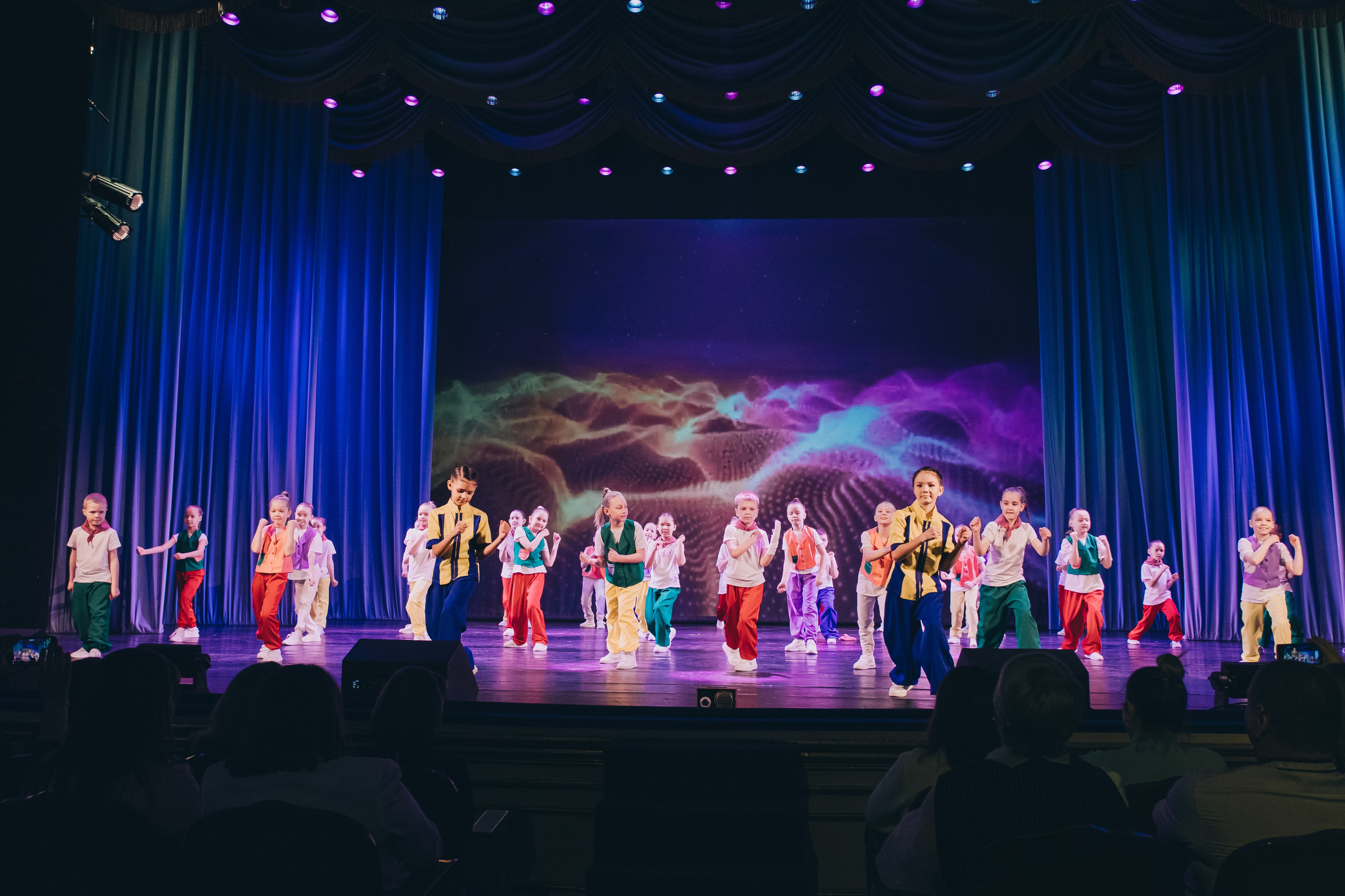 Танцевальный концерт. Фотограф в Иркутске Анна Мирошникова