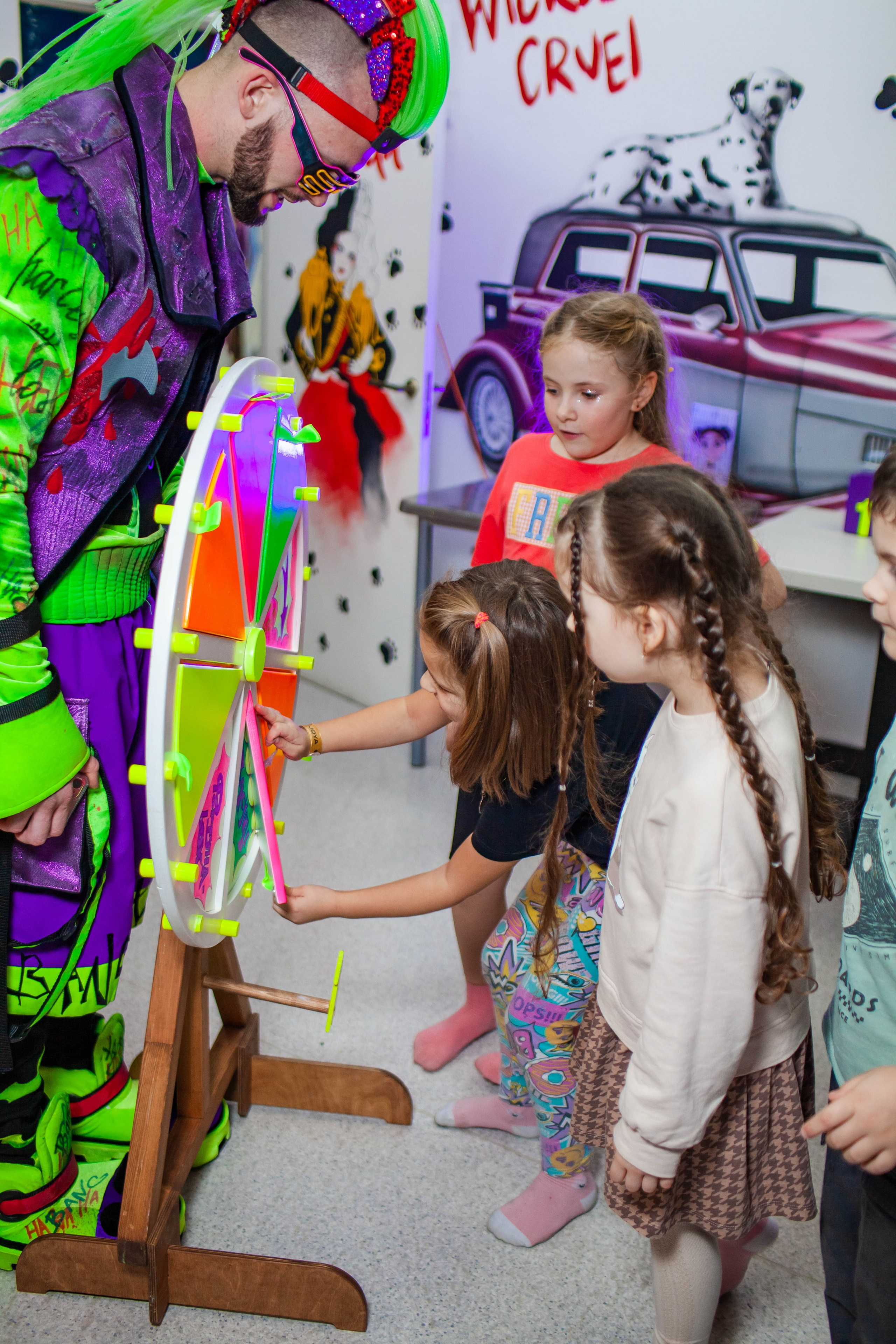 Неон Челендж День рождения Ярослава. Детский и семейный фотограф в Санкт-Петербурге Елизавета Сорокина