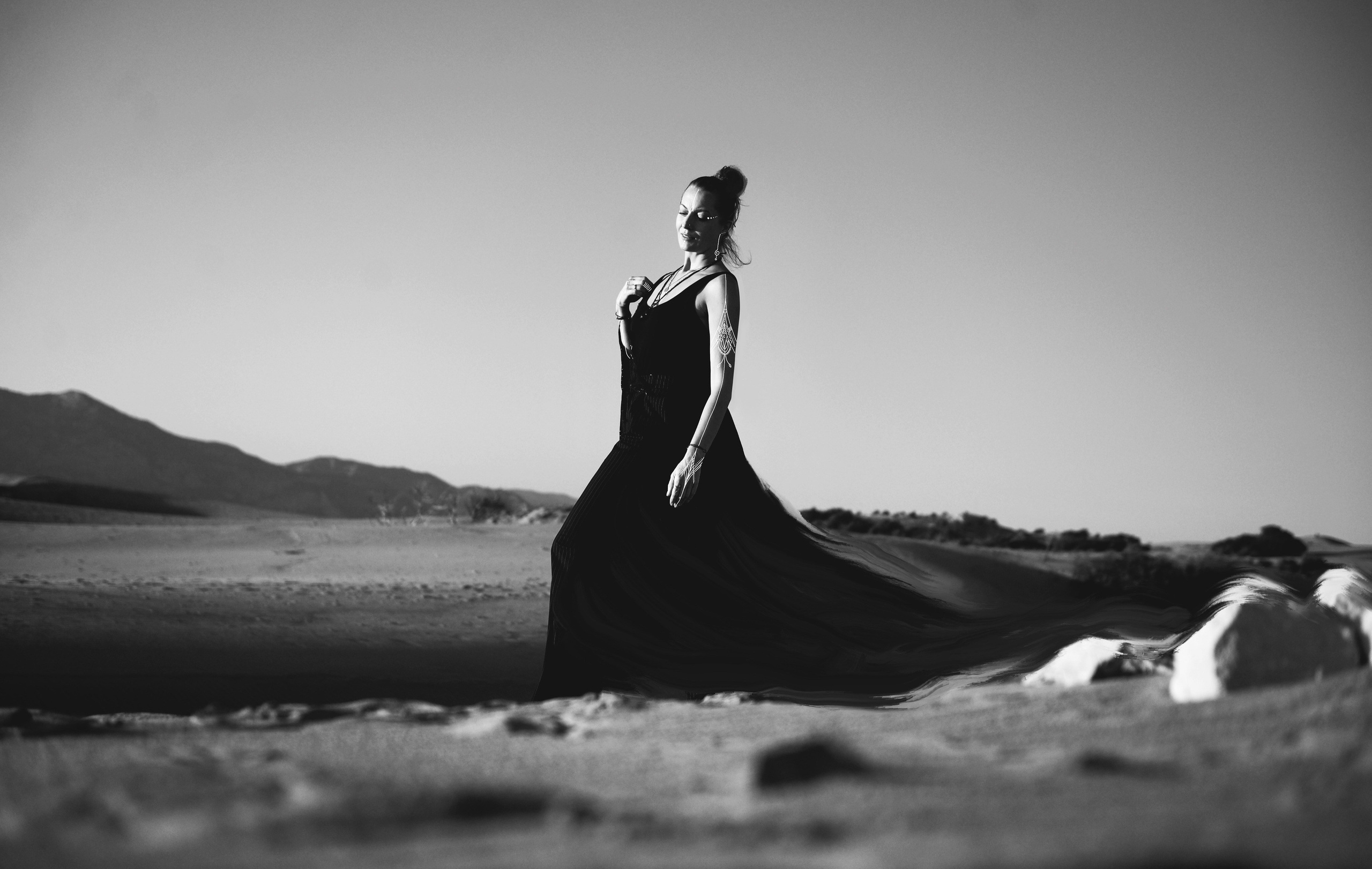 Lines 𓁿. Cari Clavijo | dancer | artist