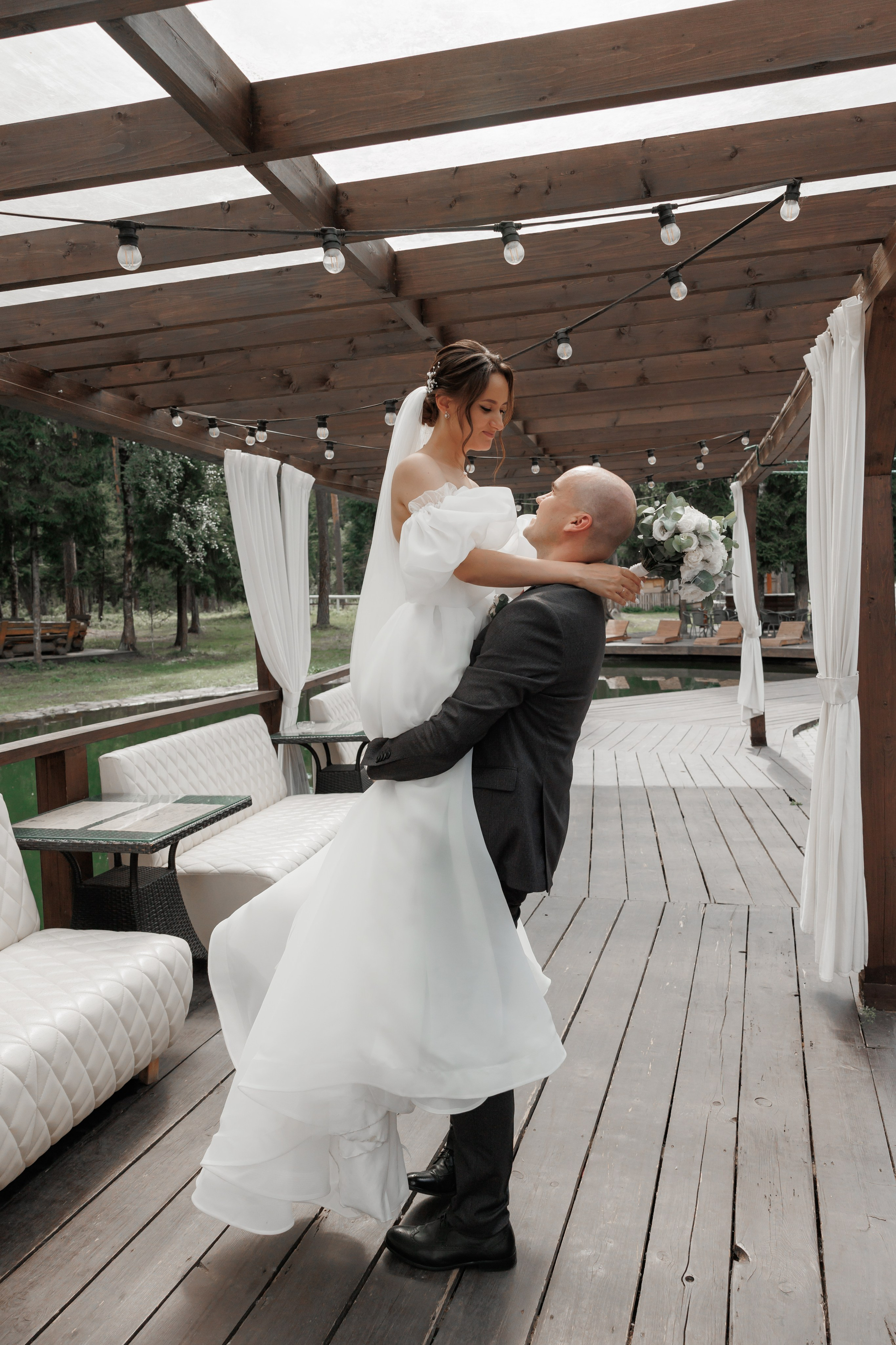 Полина и Дмитрий, загородный клуб «Барин», ЗАГС в г. Пушкино. Свадебный и репортажный фотограф (Москва, Королев и другие)