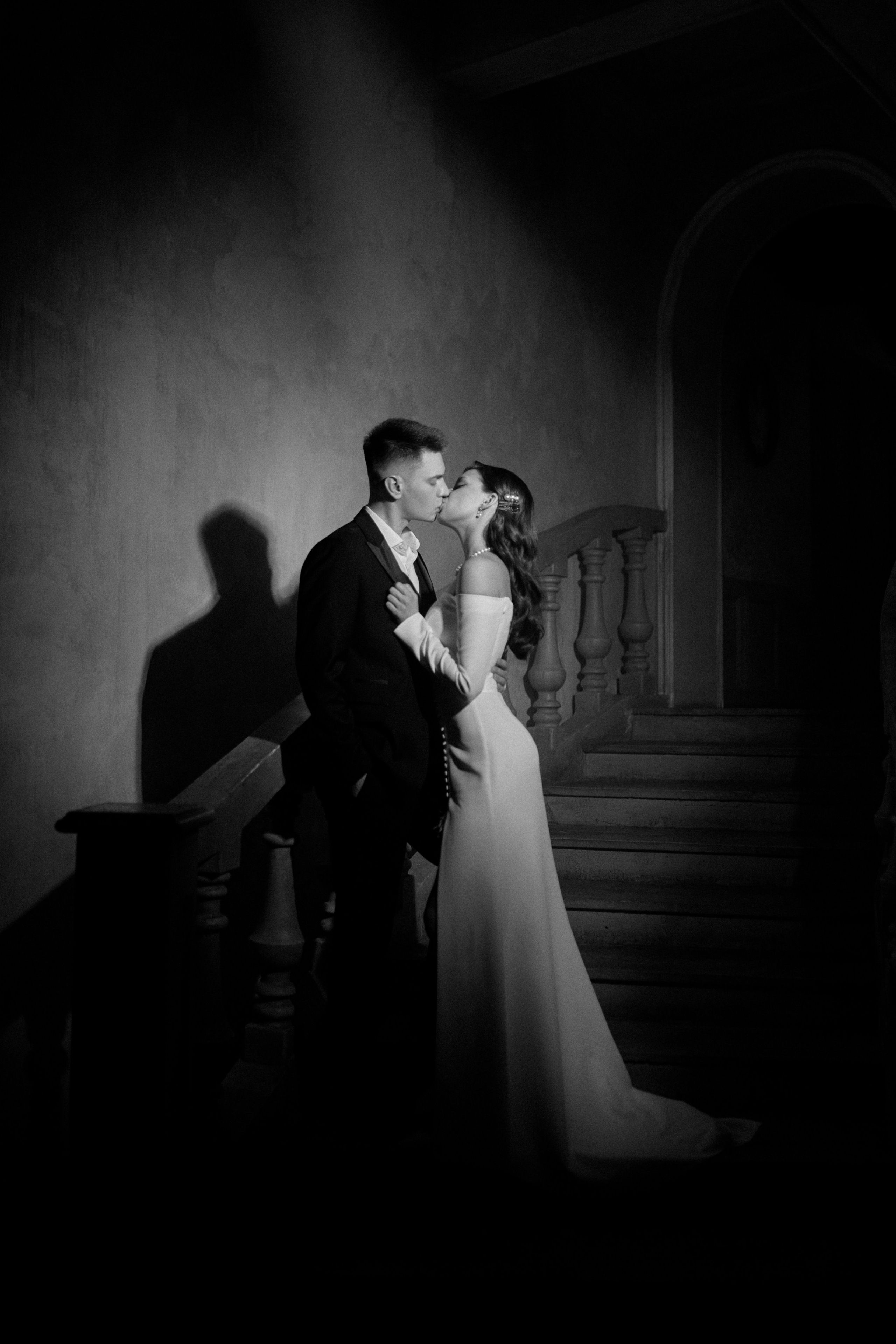 Свадебная фотосессия в Дворце Бракосочетания № 1. Сестры Карабаза. Фотографы и ретушеры в Москве и Санкт-Петербурге