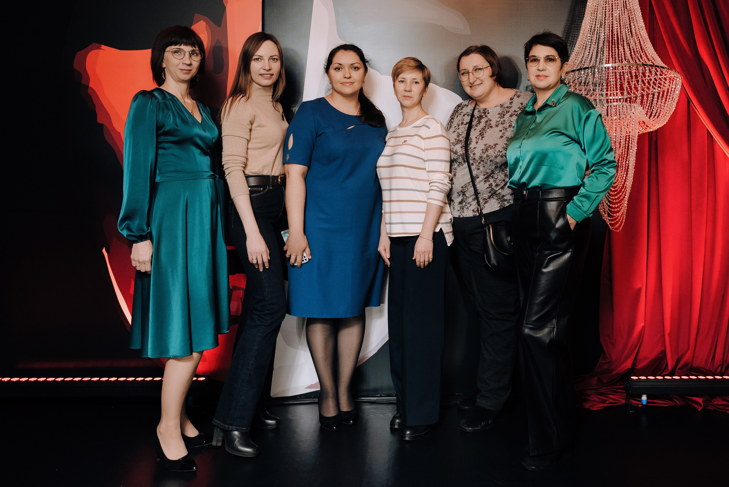 СПЕКТАКЛЬ «ВОЛШЕБНЫЕ ОЧКИ» ОПТИК-ЦЕНТР. Репортажный фотограф Зуев Роман г. Челябинск