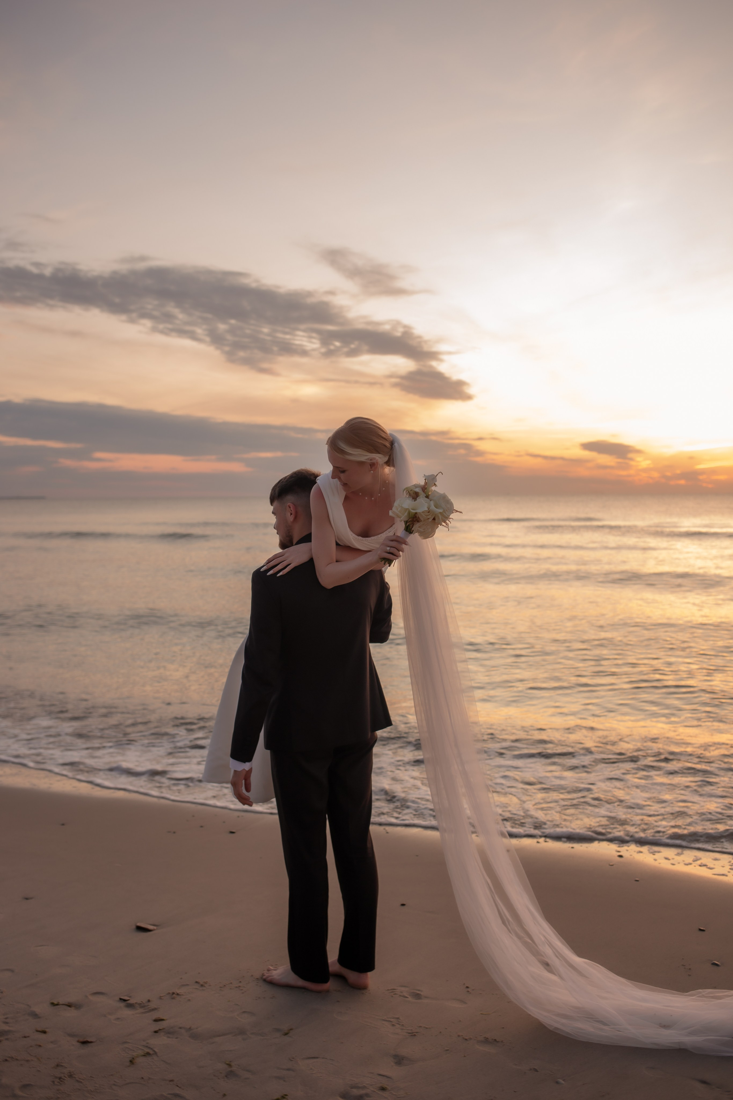 Александра и Влад. На закате. Фотограф в Калининграде Решетникова Алина