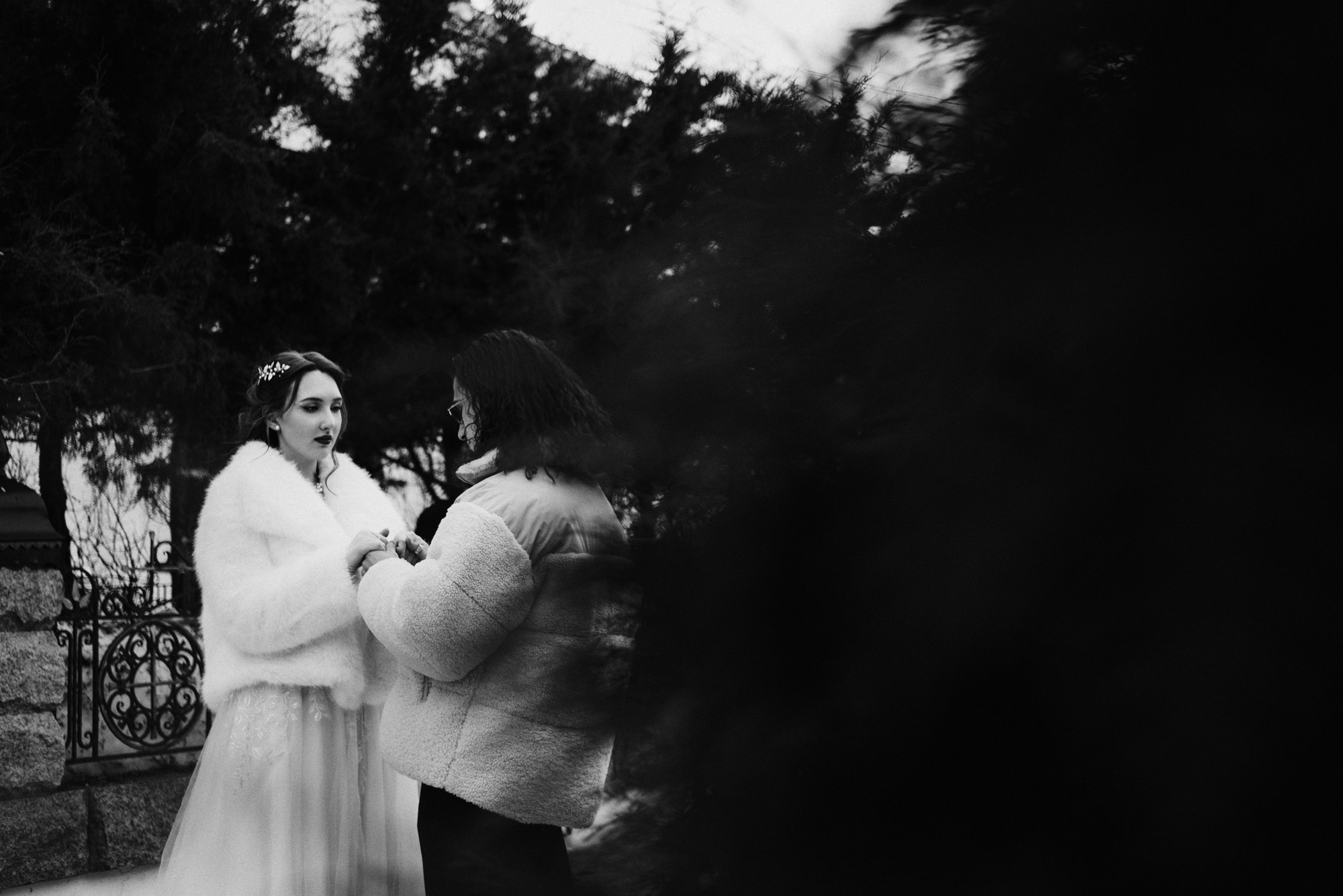 Свадебная фотосессия в Тюмени: ЗАГС, Мост Влюбленных и Монастырь | Фотограф Дарья Мустафина. Портретный фотограф Тюмень Дарья Мустафина