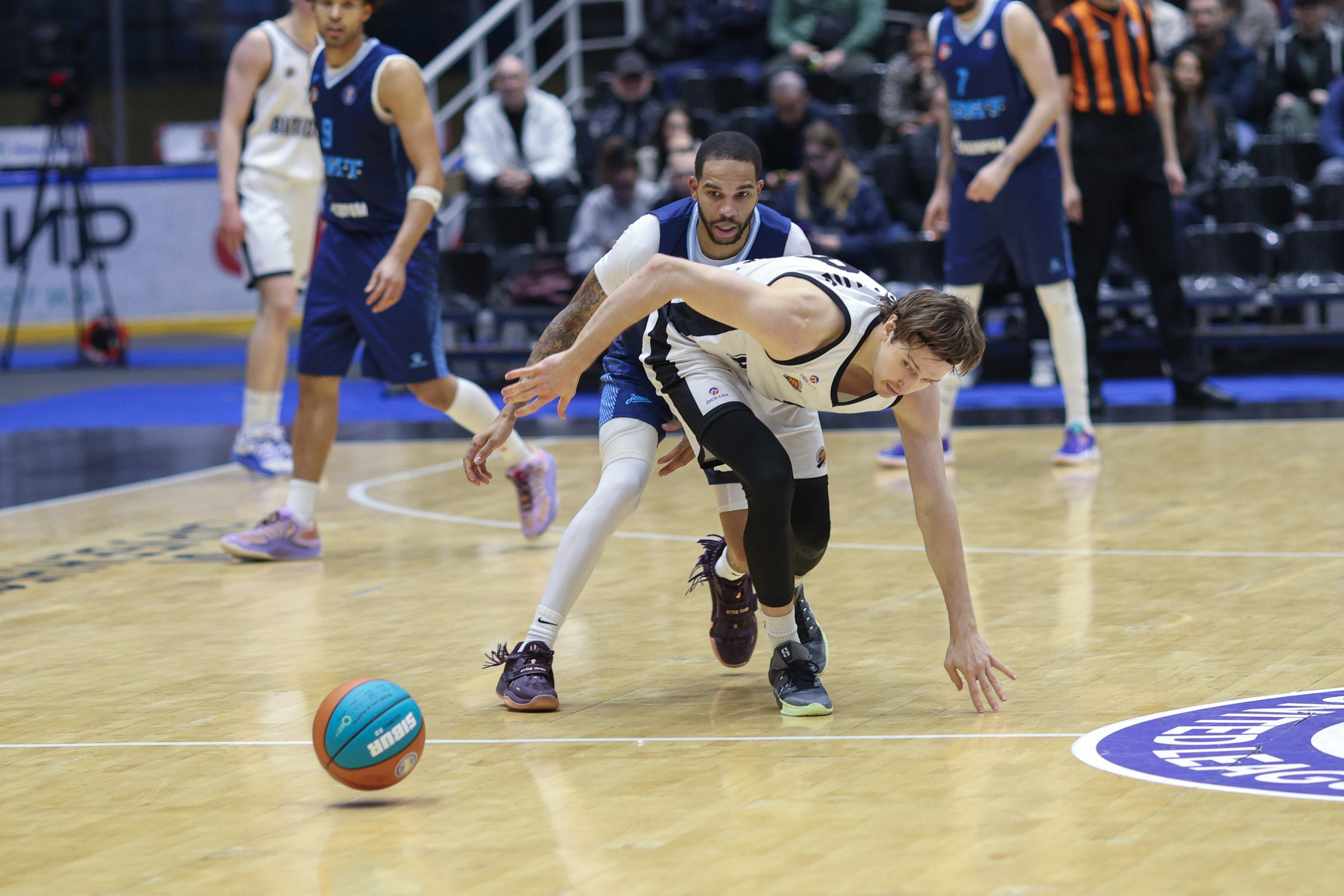 Автодор — Зенит 64-95. Фотограф Дмитрий Алексеев