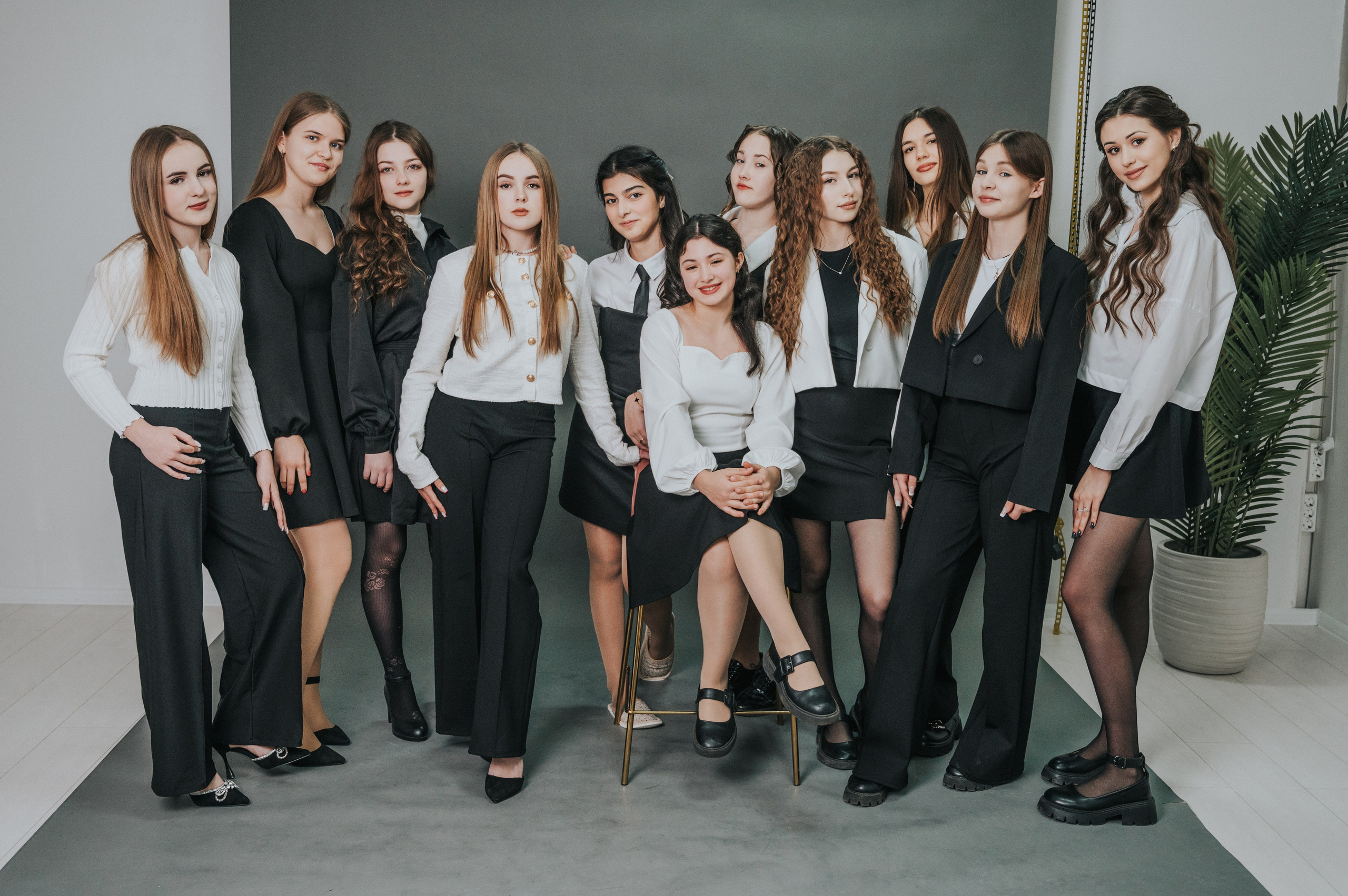 Фотостудия. Выпускные альбомы и Школьный фотограф в Алексеевке, Бирюче, Красном