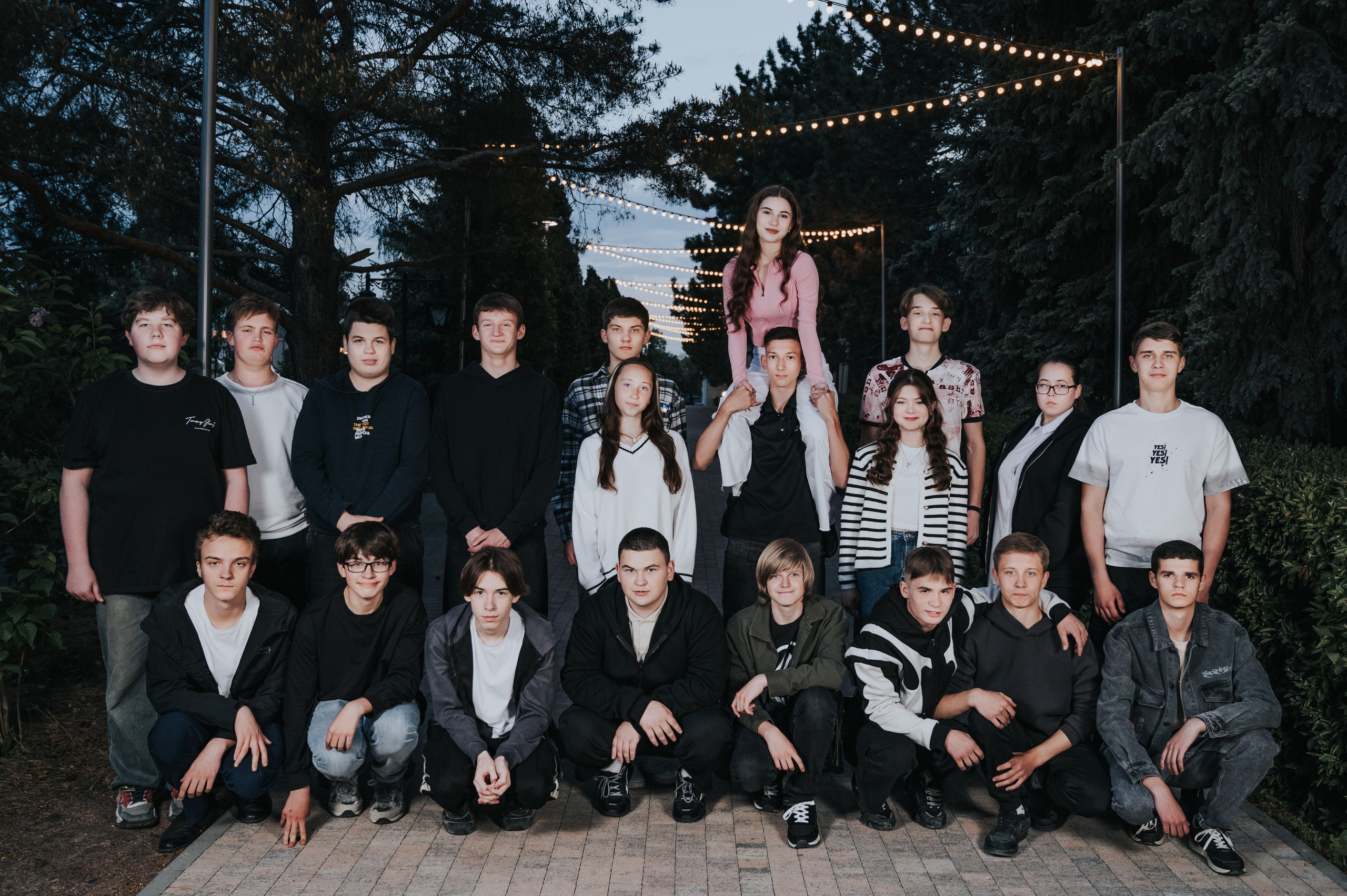 Ночная. Выпускные альбомы и Школьный фотограф в Алексеевке, Бирюче, Красном