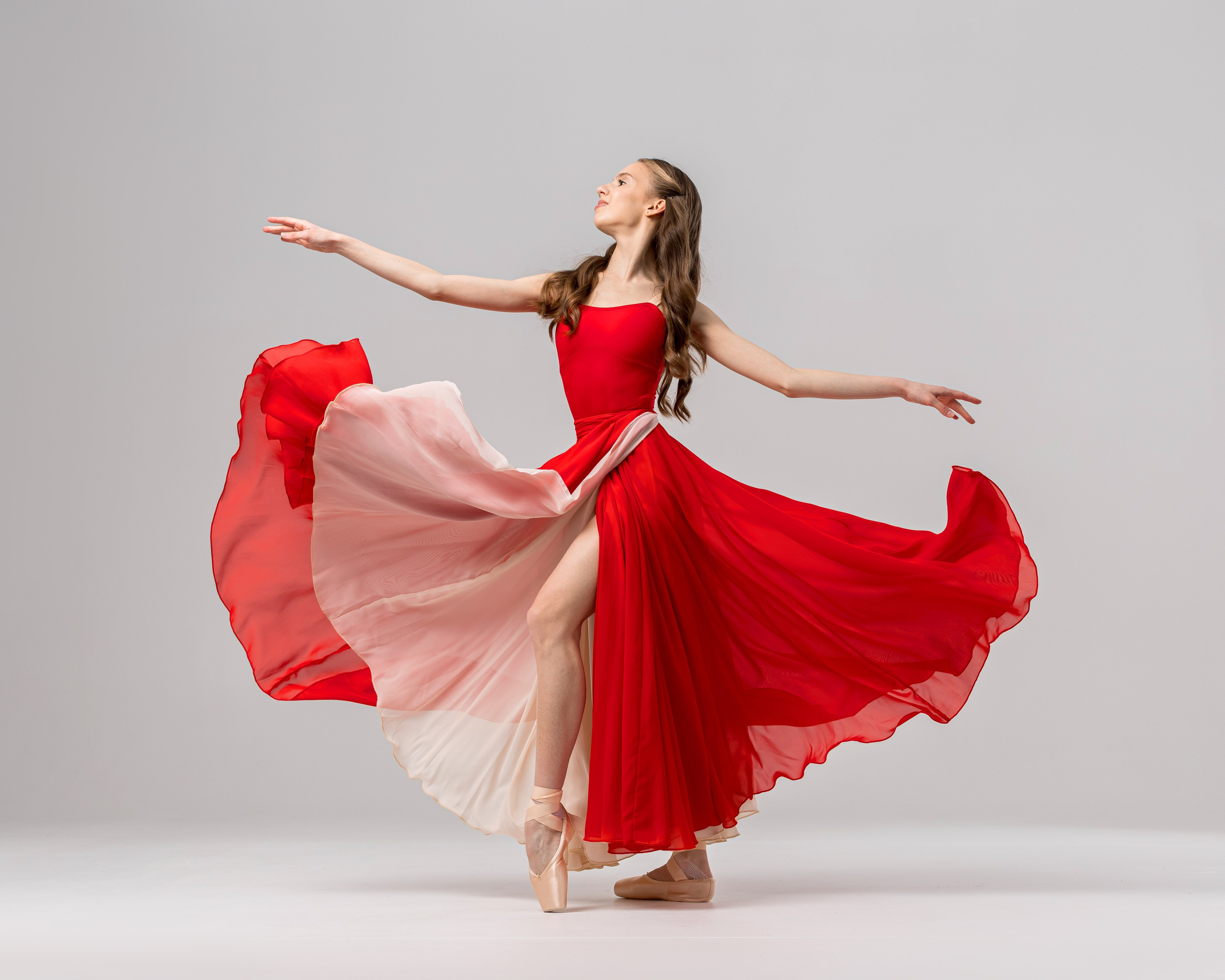 Красно-бежевая двухсторонняя юбка напрокат для фотосессии. Балетный фотограф Алина Ханько — Душа Балета