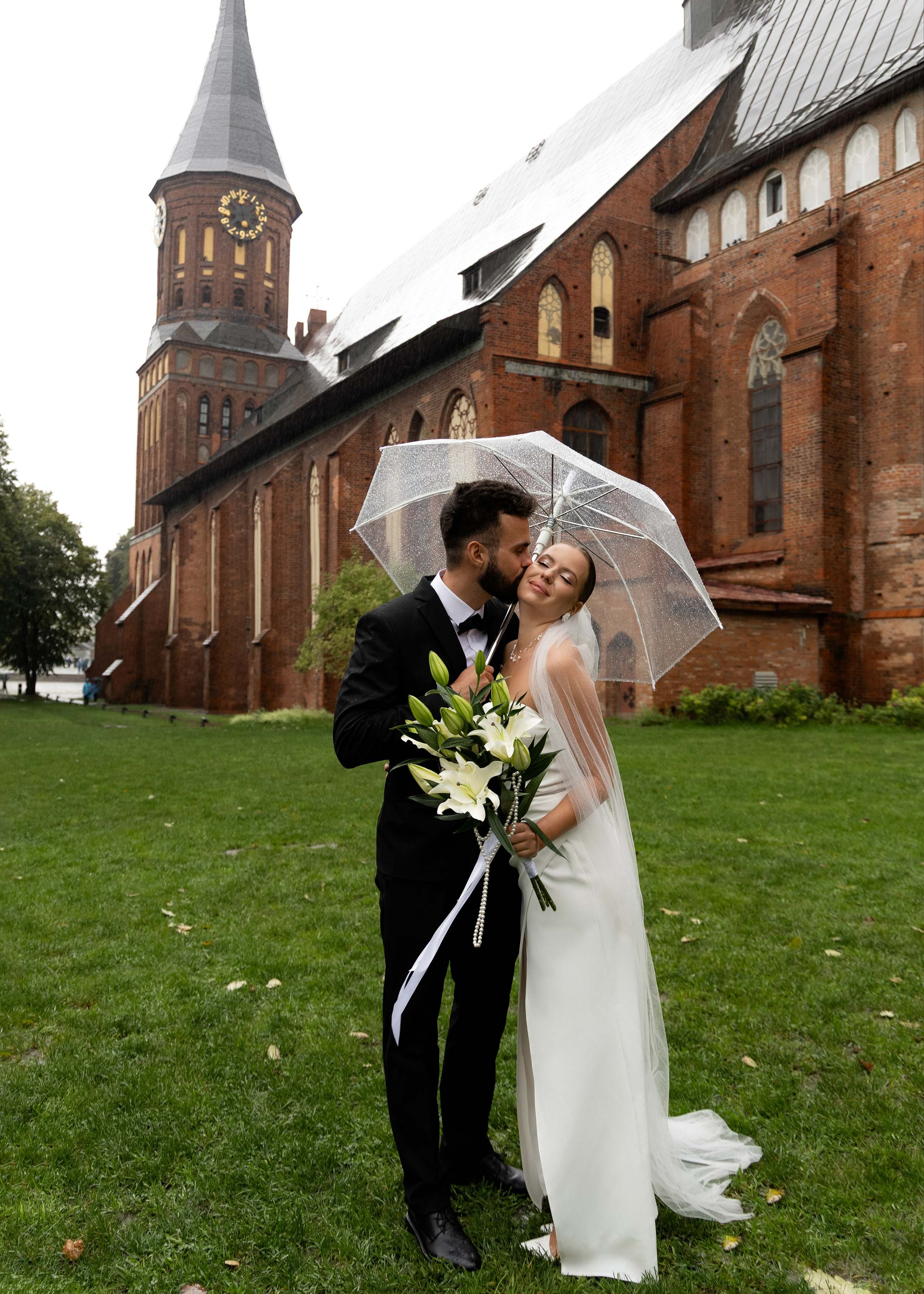 Свадьба Татьяна & Алексей | под дождем на острове Канта. Фотограф в Калининграде Сокирко Светлана