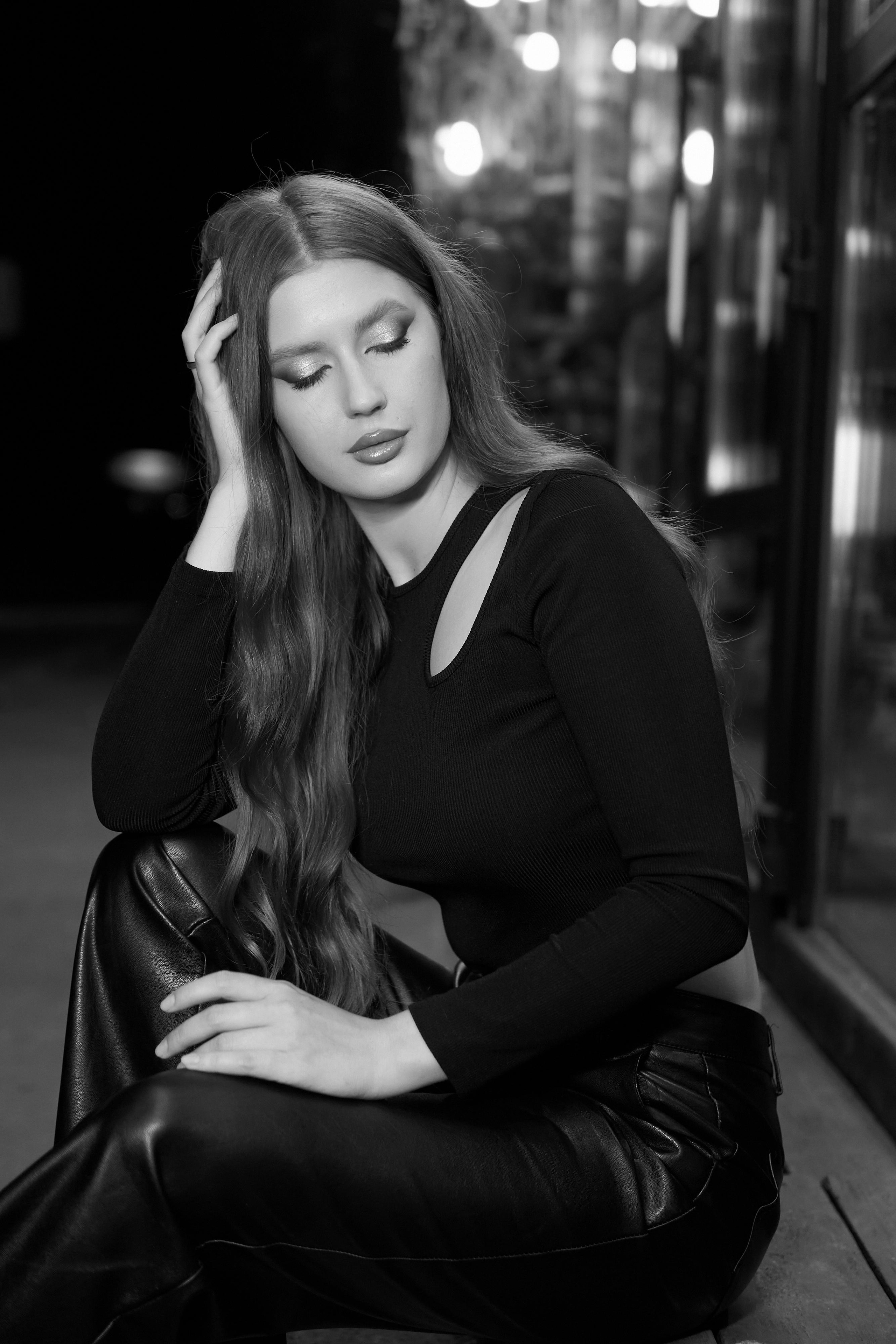 Оля. Ночная съемка. Фотограф Александра Лазарева