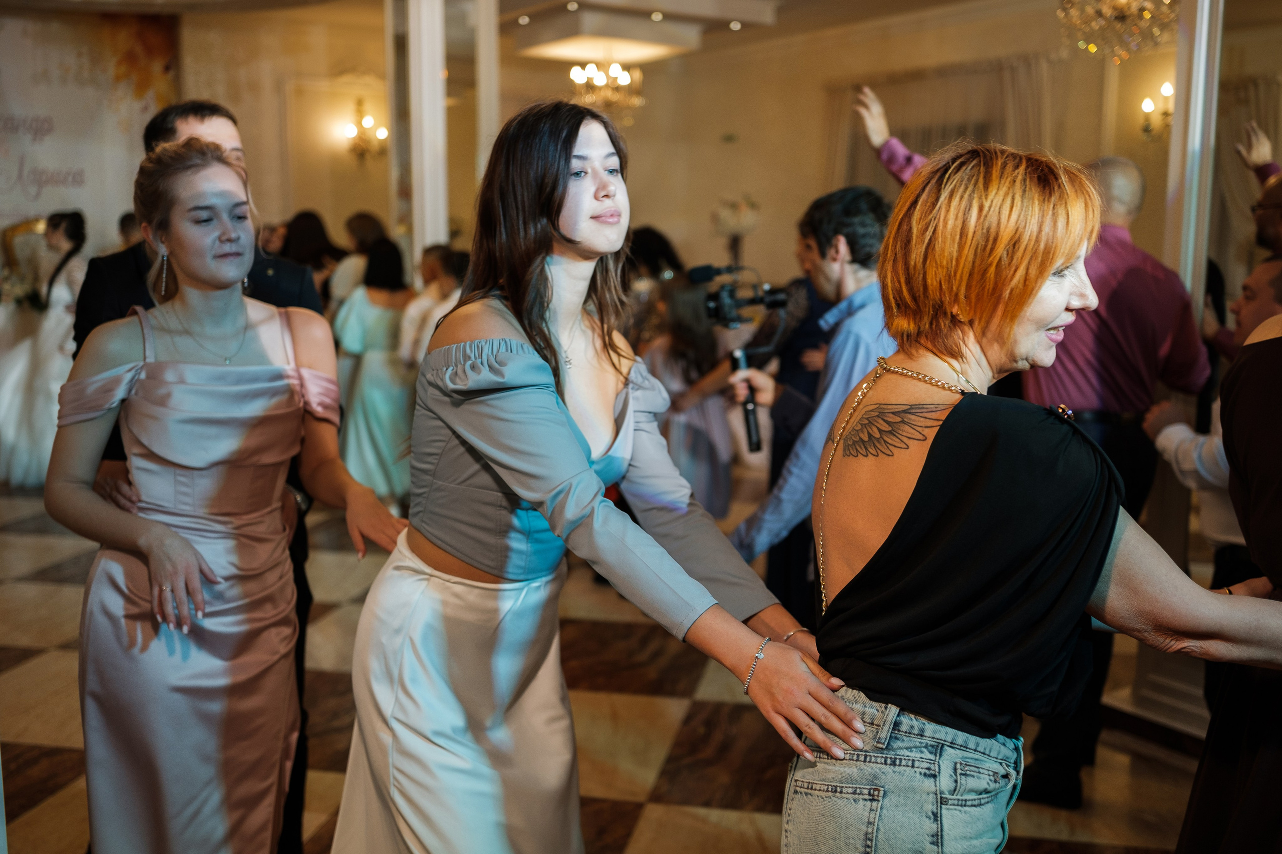 Александр и Лариса. Свадебный фотограф | репортаж | праздники | крещение