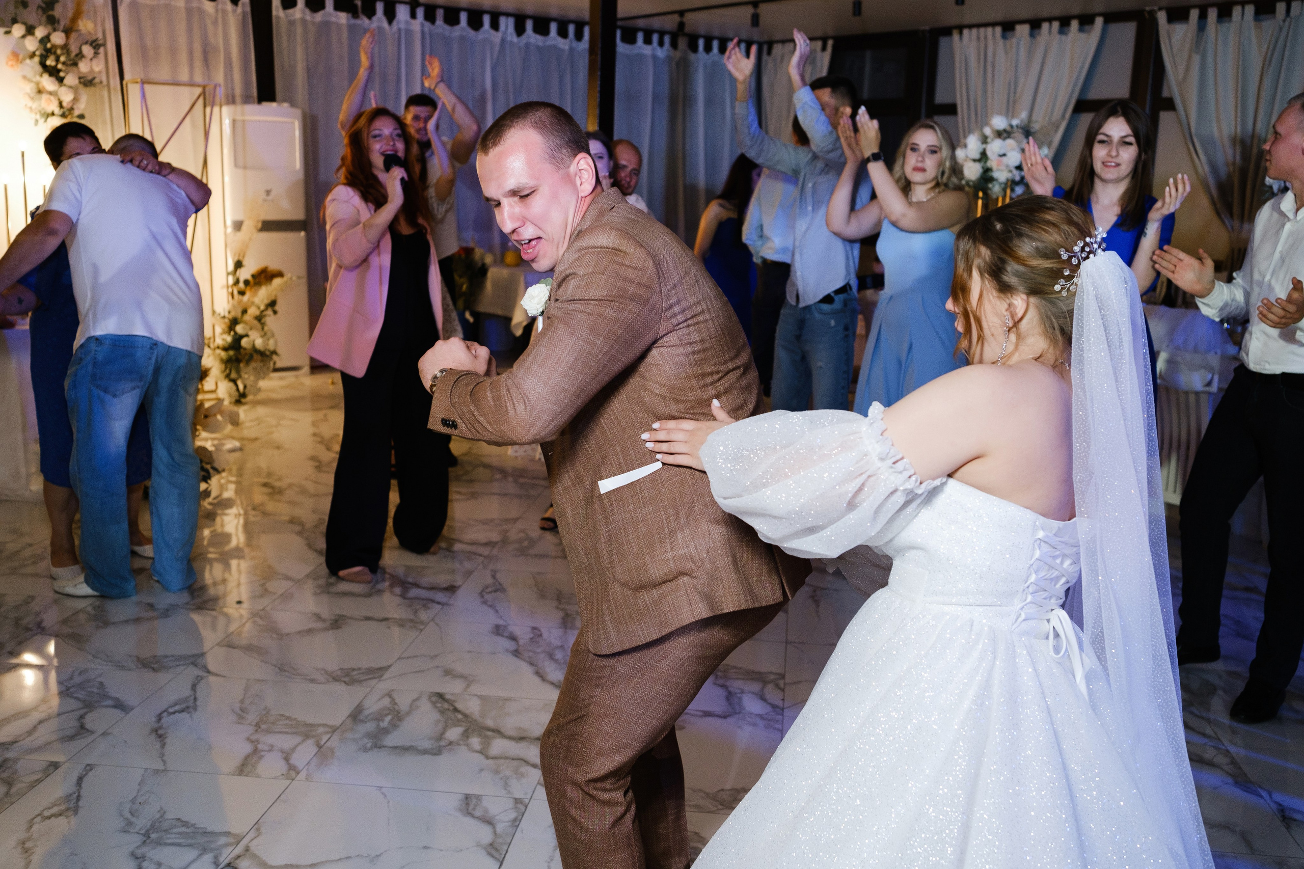 Максим и Дарья. Свадебный фотограф | репортаж | праздники | крещение