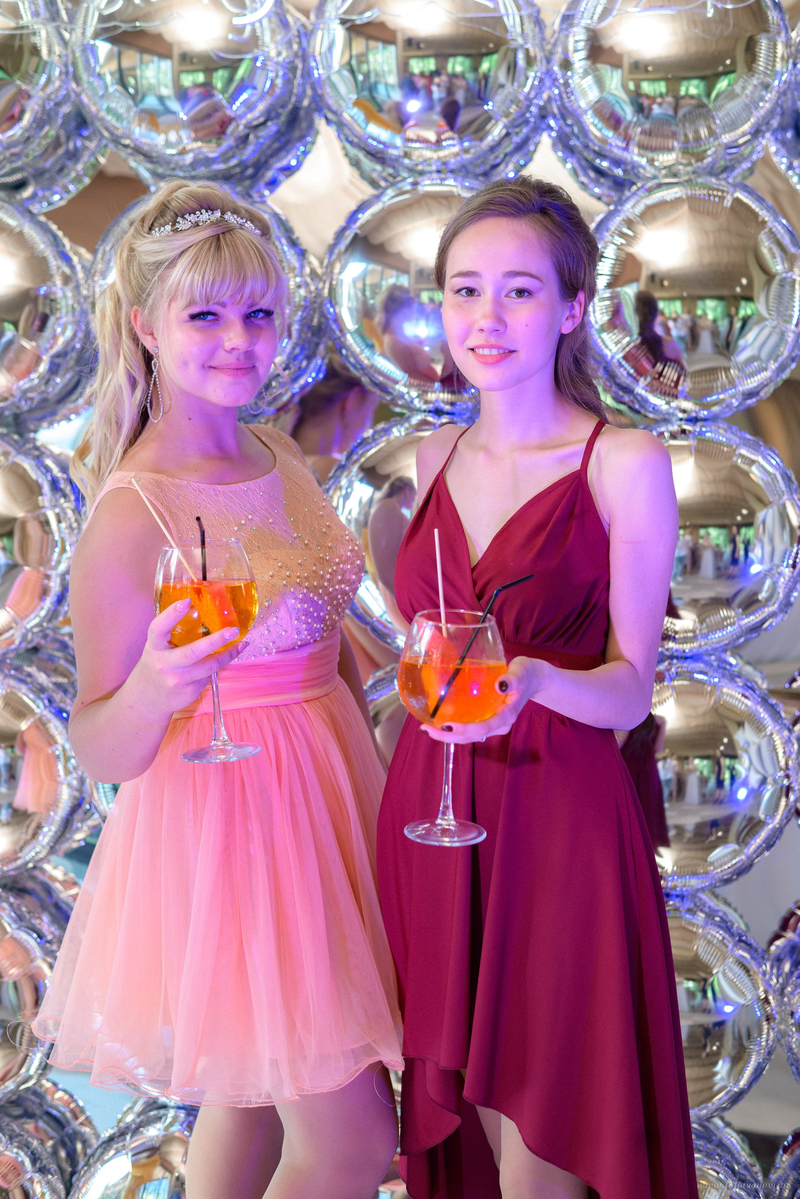 Выпускной 9-11классы. Выпускные книги Анапа Новороссийск Краснодар