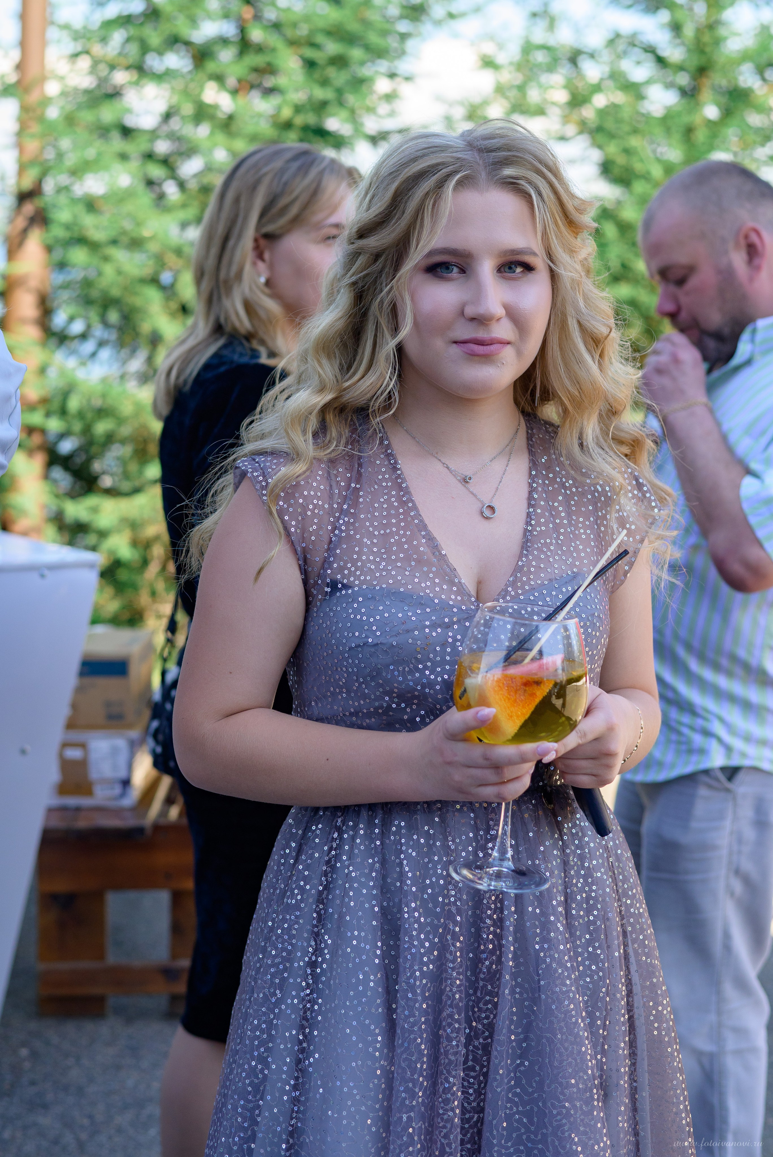 Выпускной 9-11классы. Выпускные книги Анапа Новороссийск Краснодар