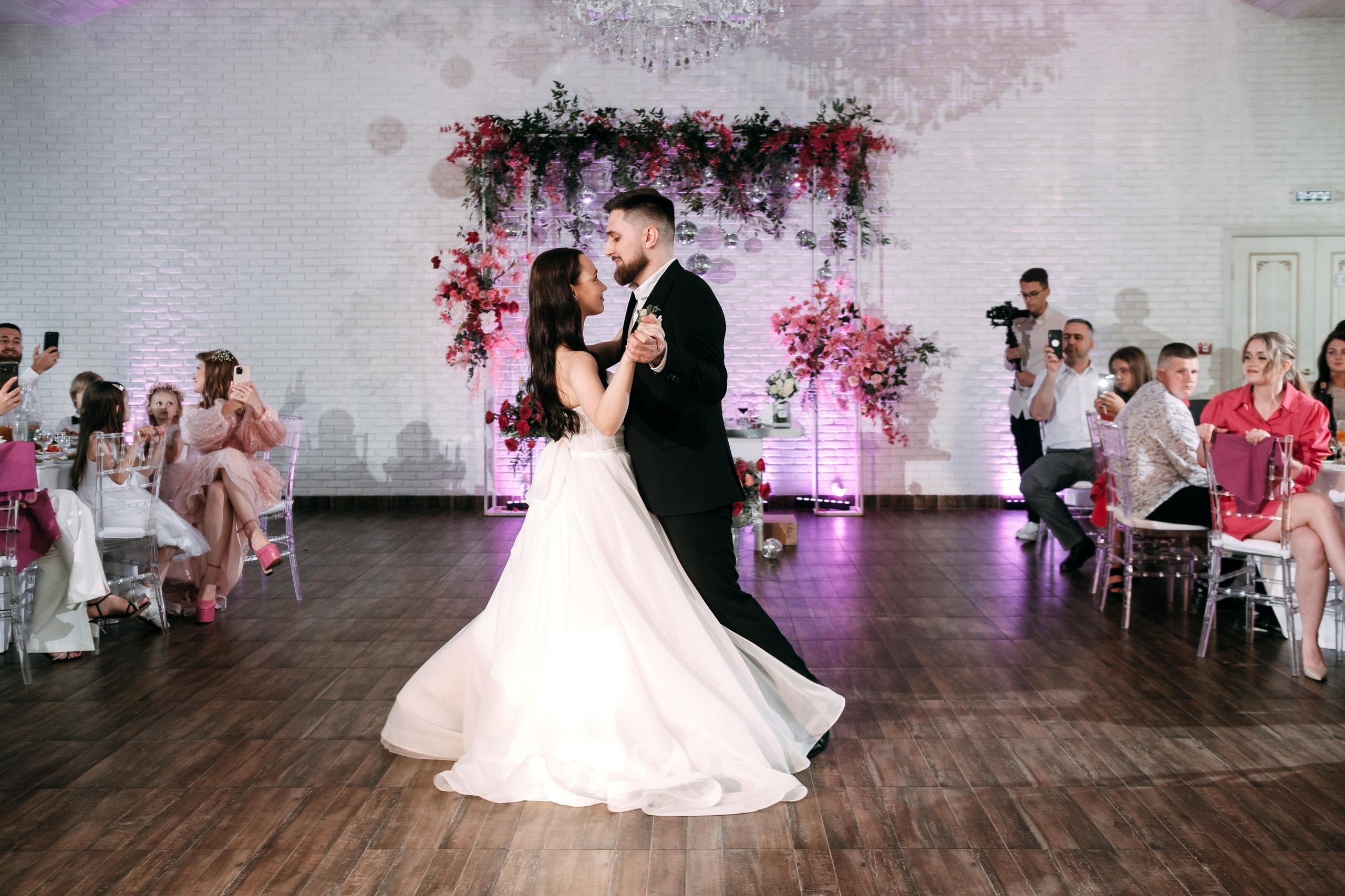 «С 1-го МЕДЛЯКА в лагере до 1-го ТАНЦА на свадьбе» — ЧАСТЬ 2. Свадебный фотограф Никита Росин | Смоленск, Москва, СПБ