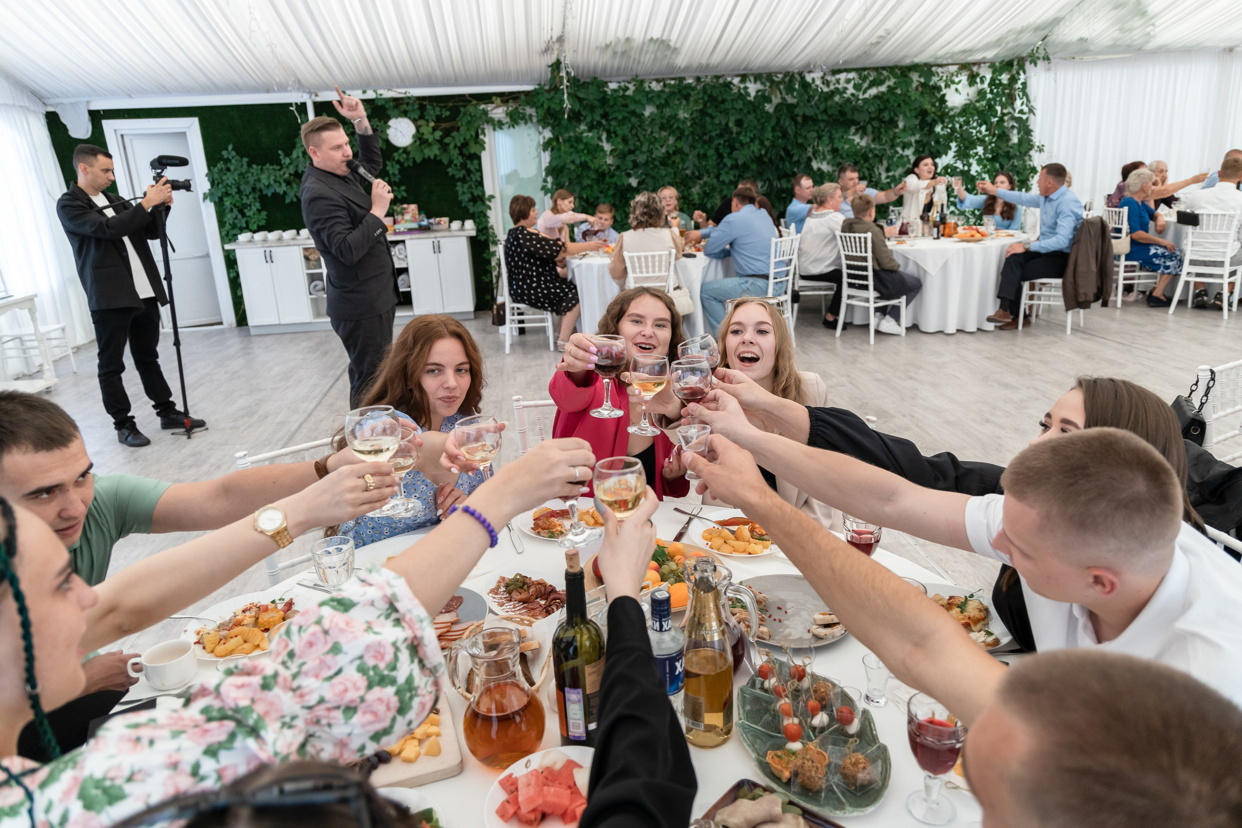 Ксения и Антон (полный день). Фотограф в Барнауле Юлия Садвокасова