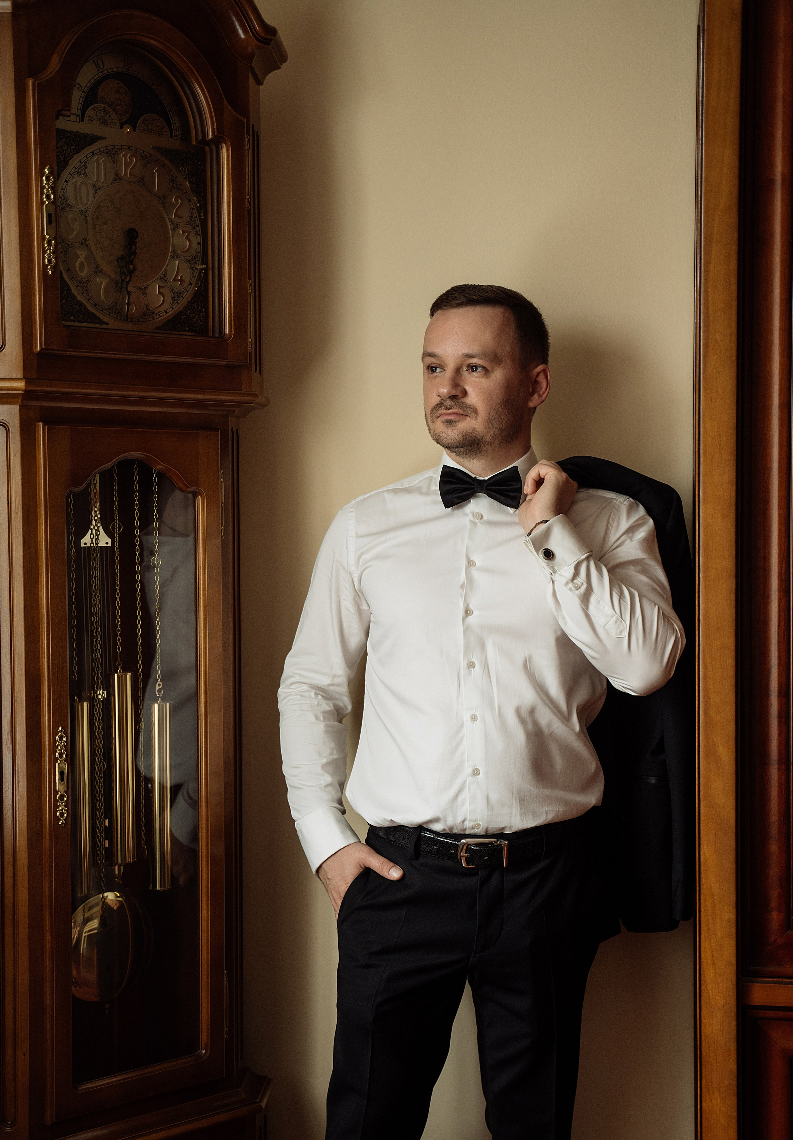 Сборы дома и прогулка на Патриках (полный день). Свадебный фотограф