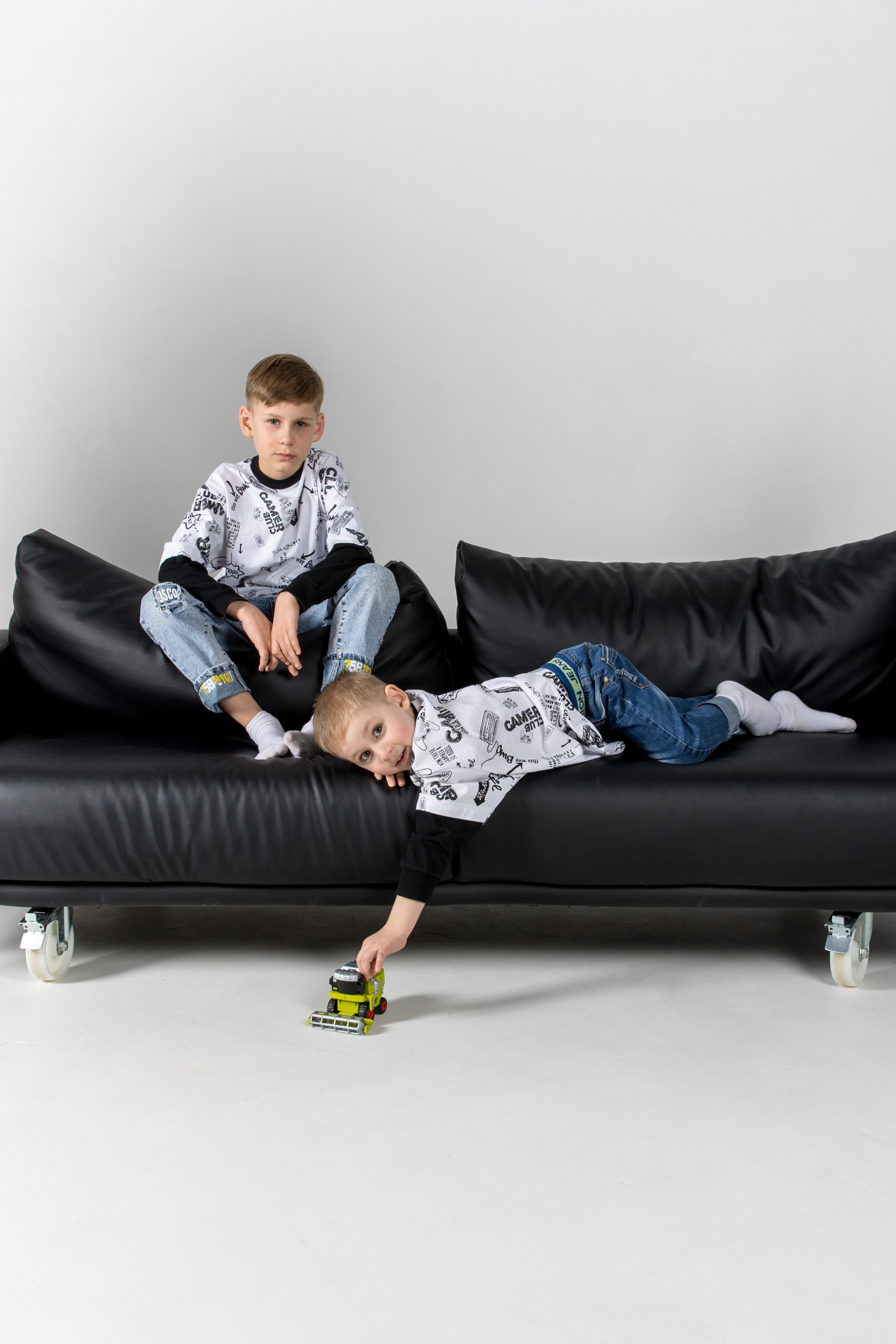 Братья. Главная