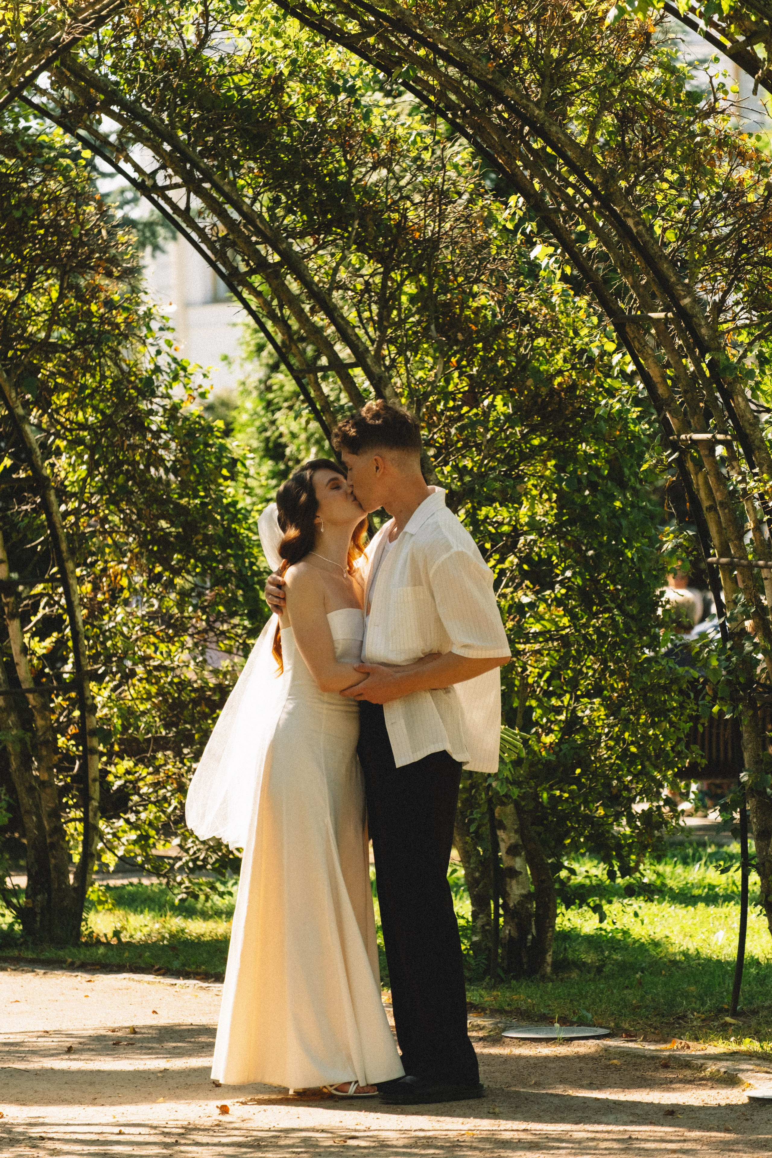 СВАДЕБНАЯ СЬЕМКА В ПЕТЕРГОФЕ И СЬЕМКА РЕПОРТАЖА В ЗАГСЕ ПЕТЕРГОФА. Профессиональный фотограф, Санкт-Петербург — Виктория Богомолова