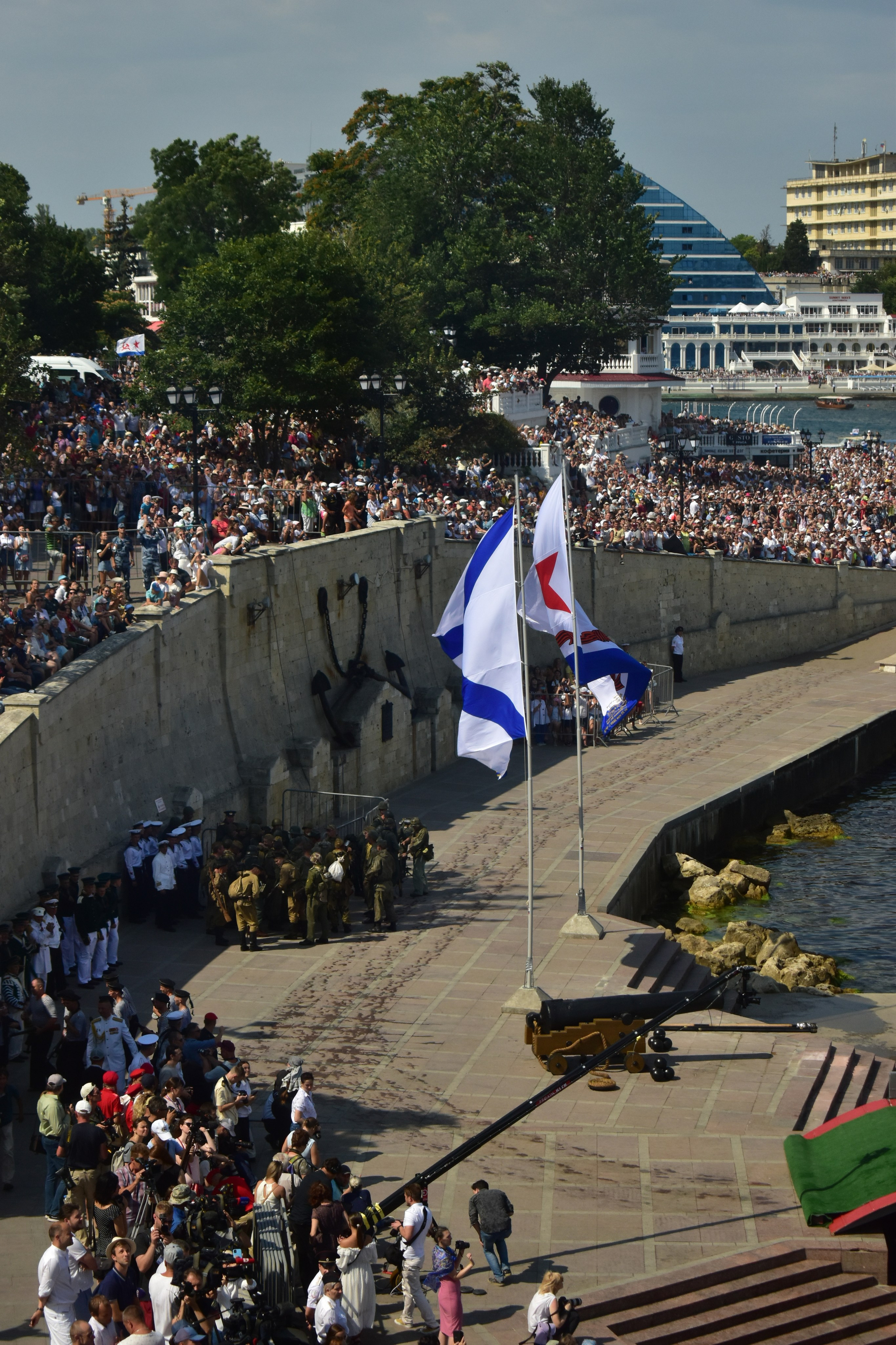 Парад ВМФ. Фотограф-ретушер в Крыму Юля Лобурец