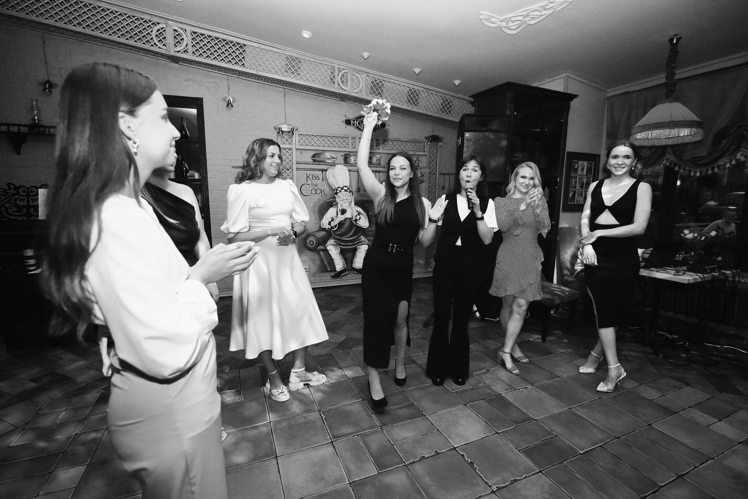 Съемка пары в отеле, на природе, в городе. Свадебный и репортажный фотограф в Ярославле и Санкт-Петербурге Роман Микрюков