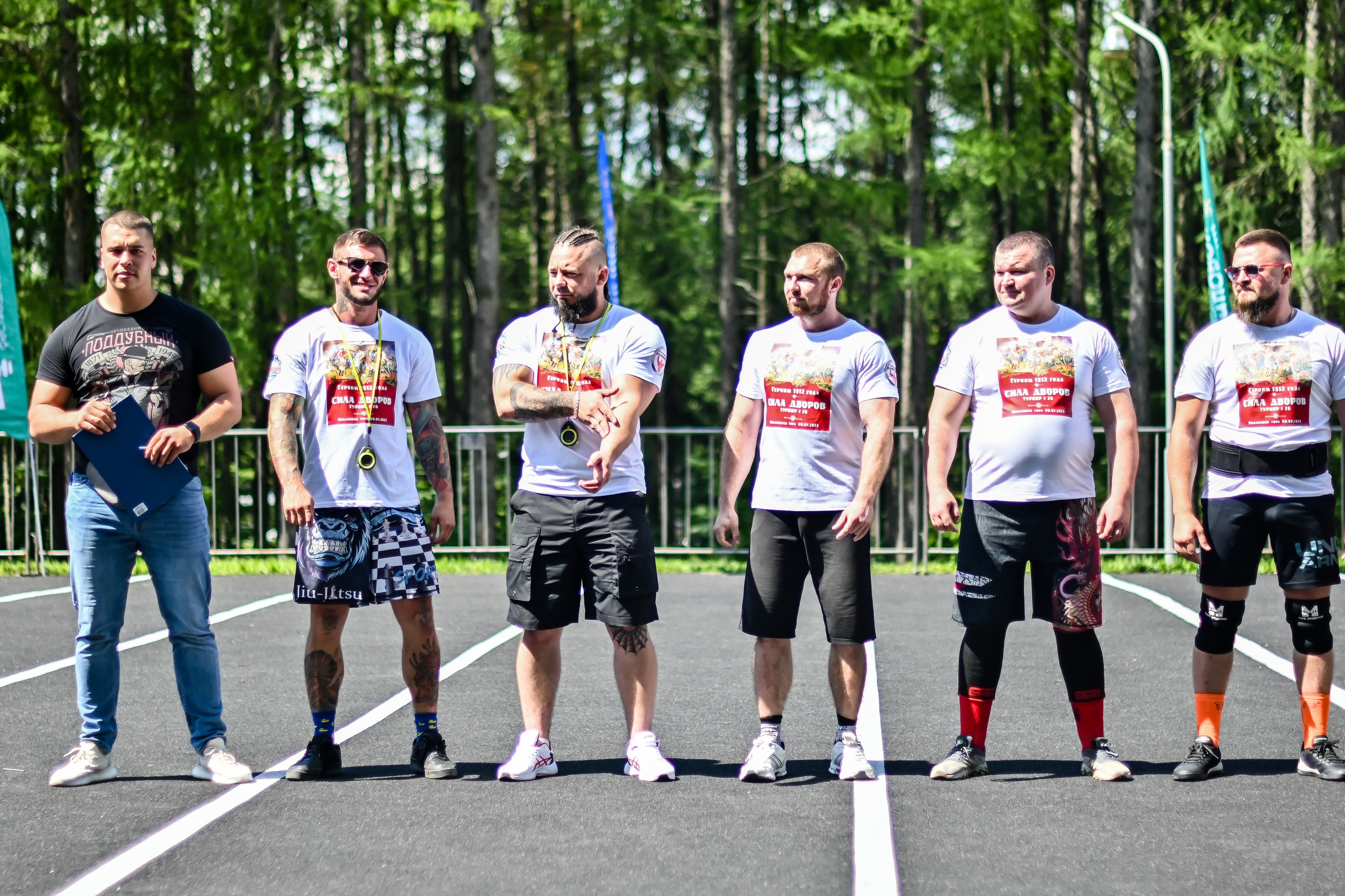 СТРОНГ. Фотограф для бизнесконтента, репортажей и семейного альбома в Москве