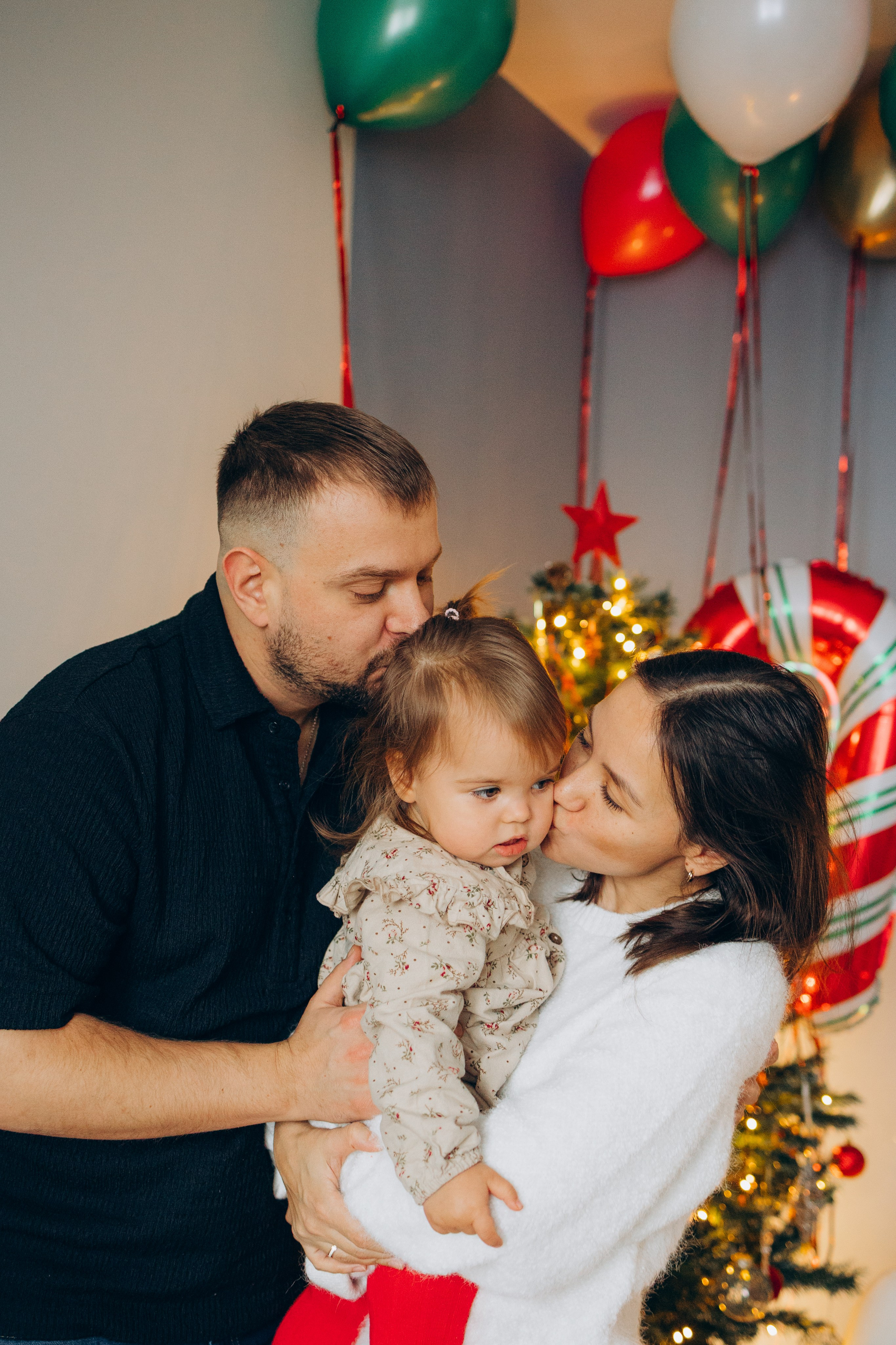 Семья — это тепло объятий и свет улыбок!. Фотограф Москва Светлана Кирюшина