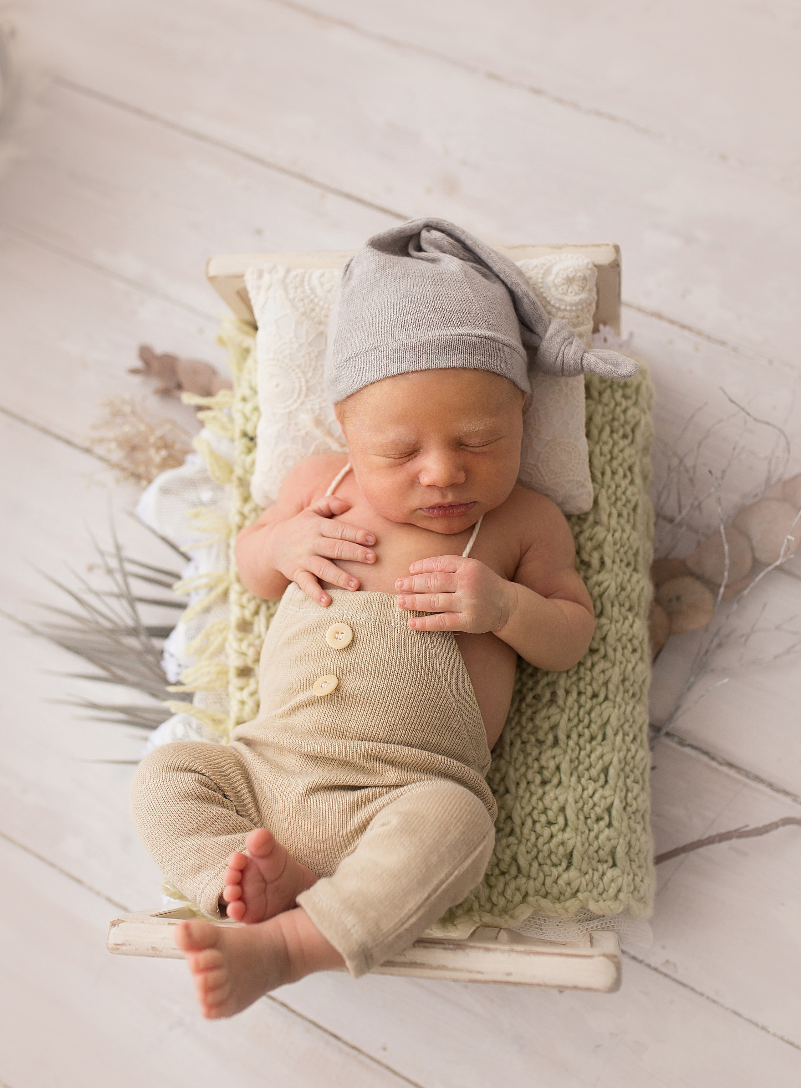 Фотосессия новорождённого. Фотограф новорождённых малышей и детский фотограф В Казани Лана Максим