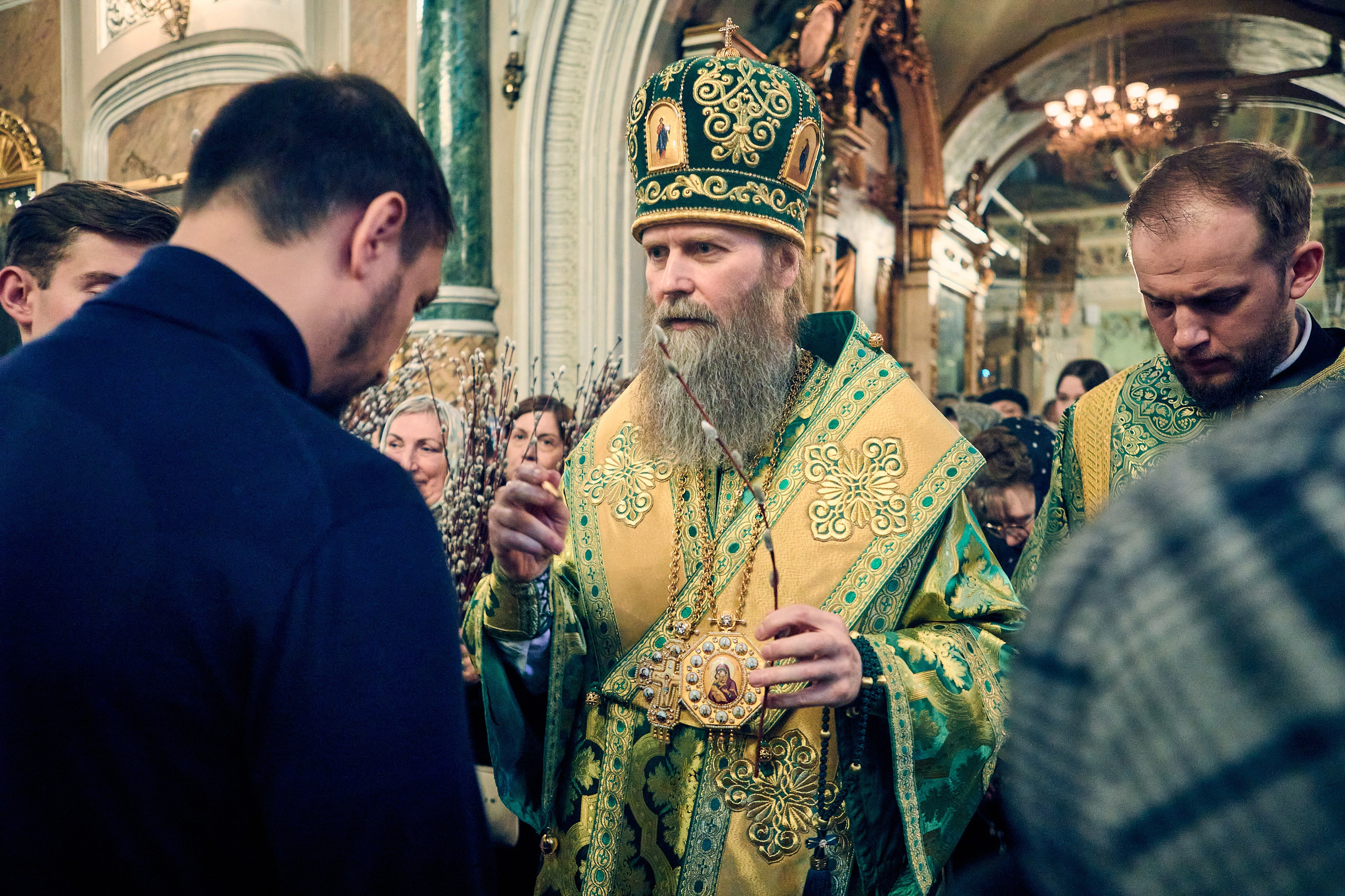 ВСЕНОЩНАЯ НА ВЕРБНОЕ ВОСКРЕСЕНИЕ. DMITRY MOISEENKO — фотограф, художник, топ-стилист