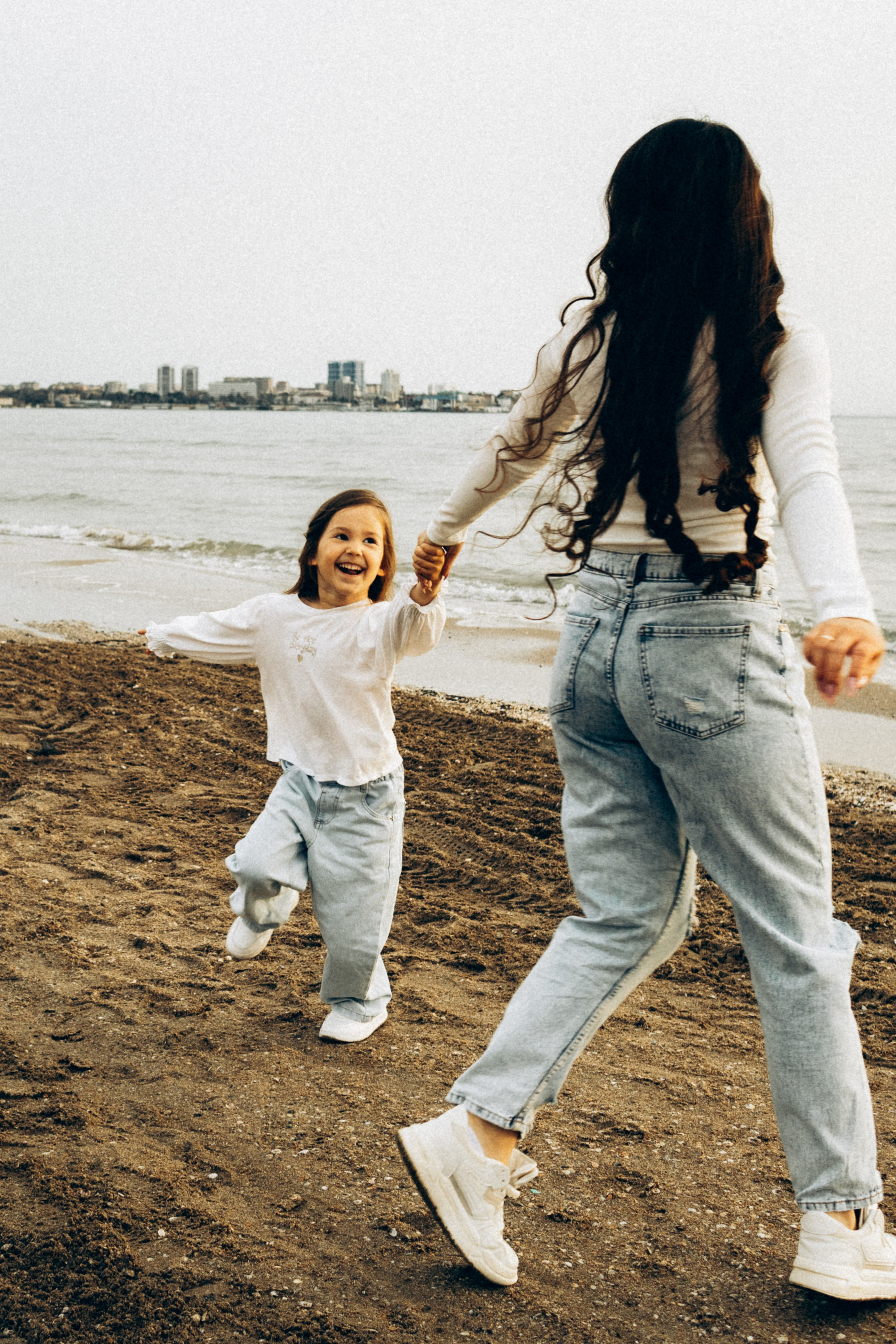 Мама и дочь. Фотограф в Анапе Климушина Ангелина