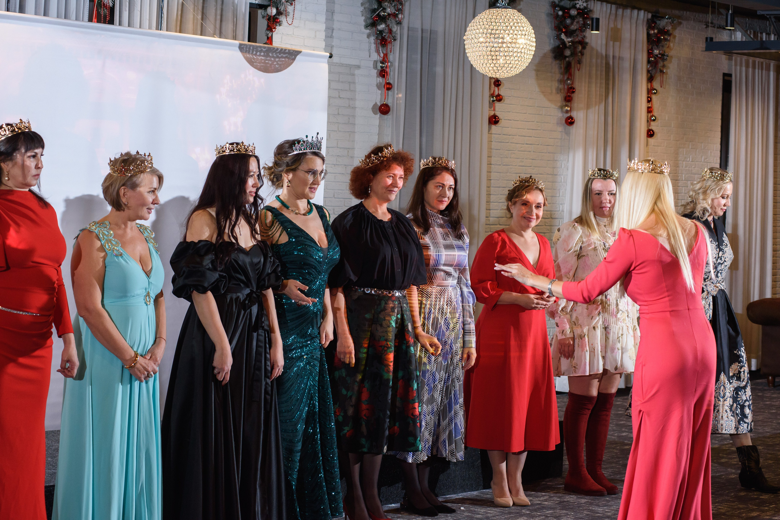 «Коронация». Бренд-фотограф для экспертов и блогеров в Москве Влада Горбовская