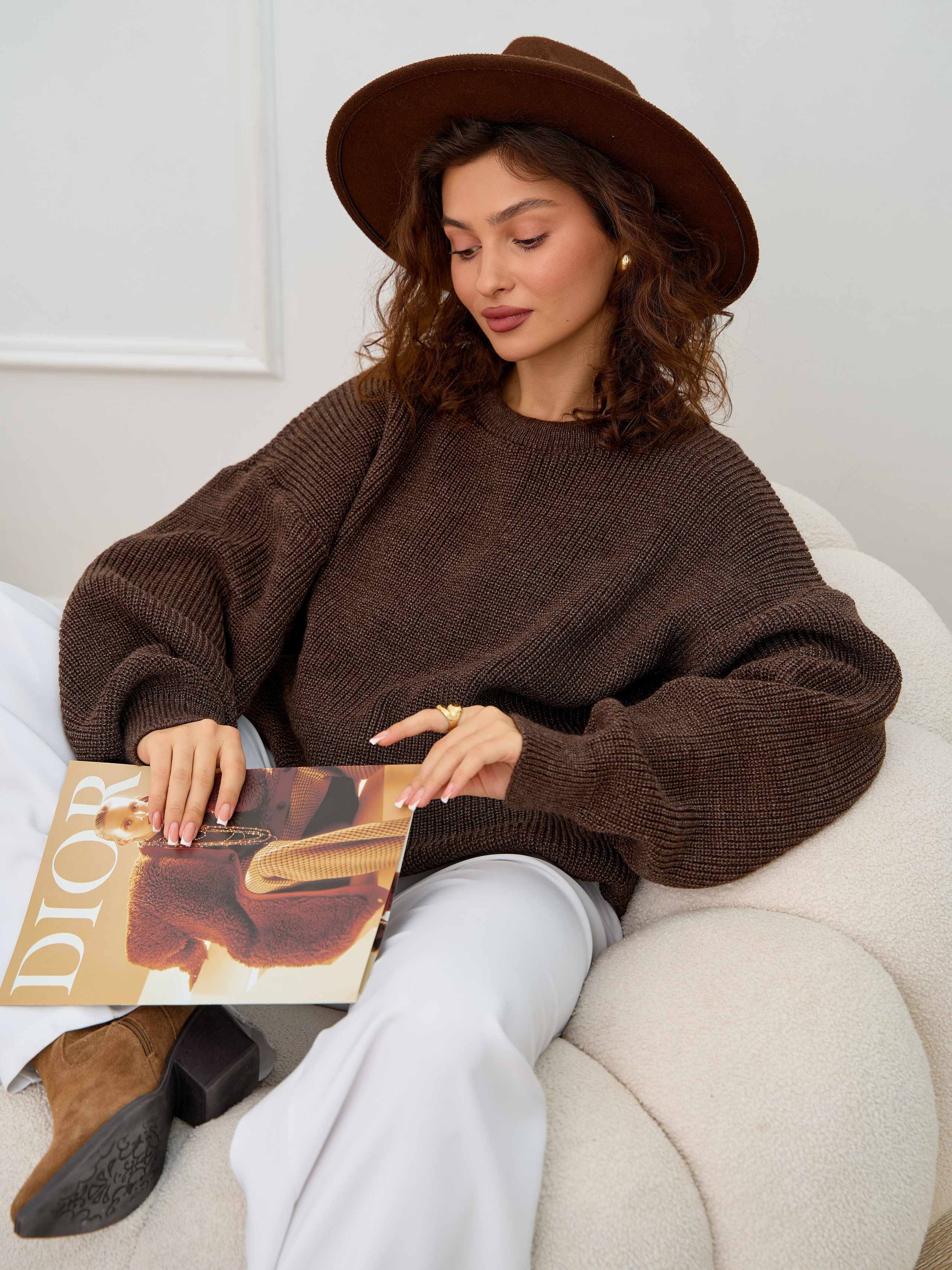 Свитер. Фотограф для маркетплейсов в Москве